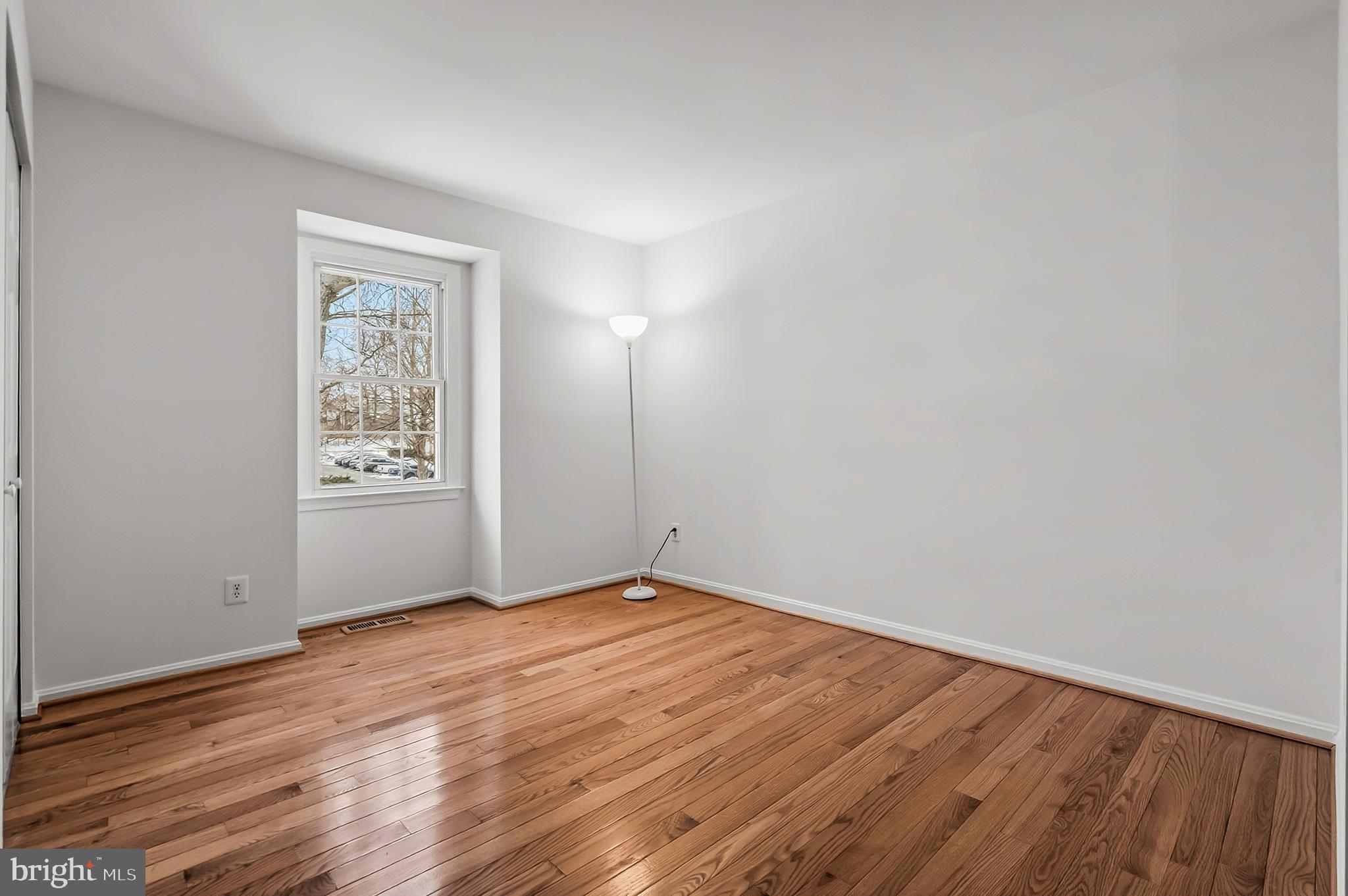 COUNTRY CREEK - Residential