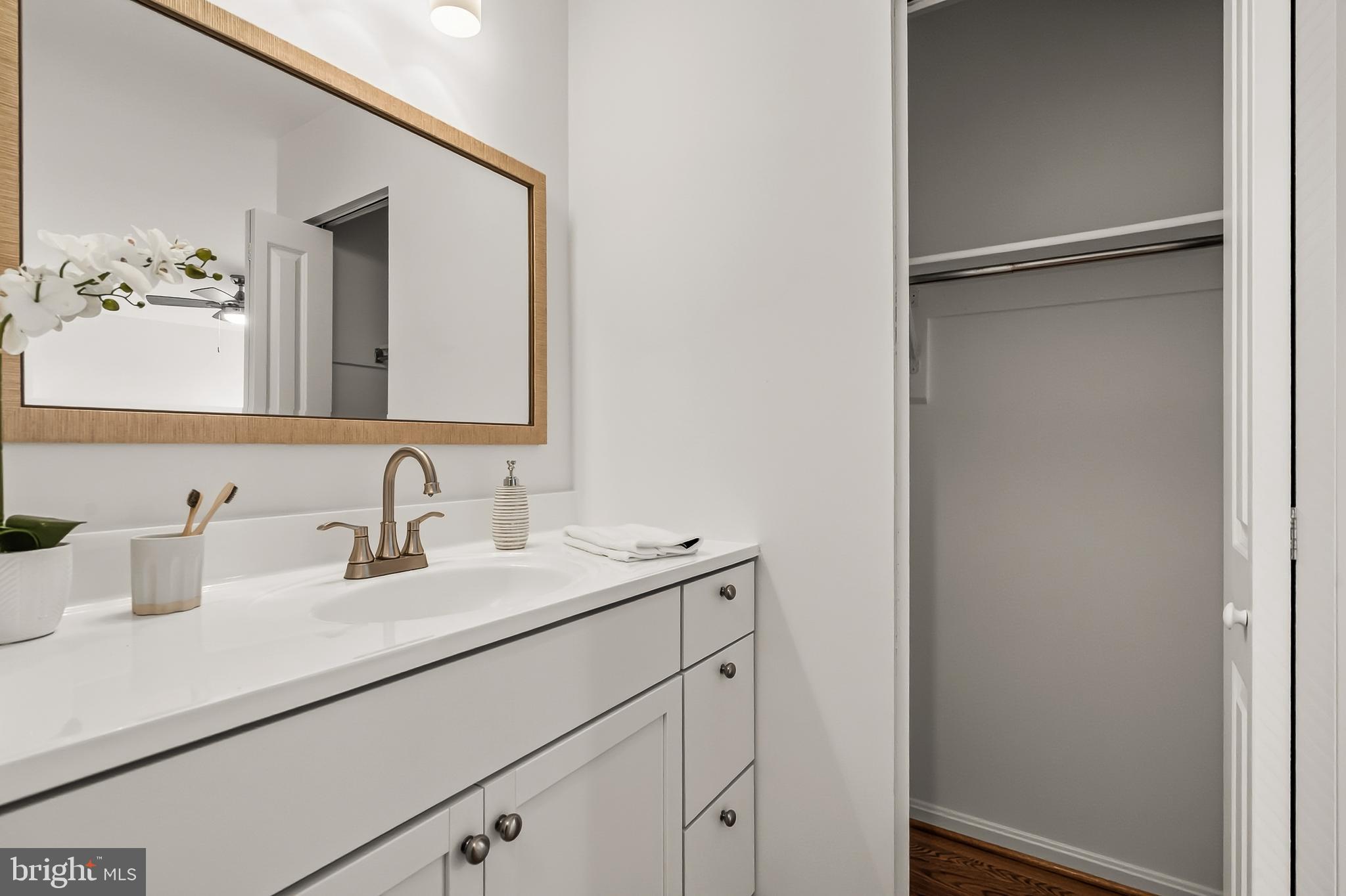 COUNTRY CREEK - Residential