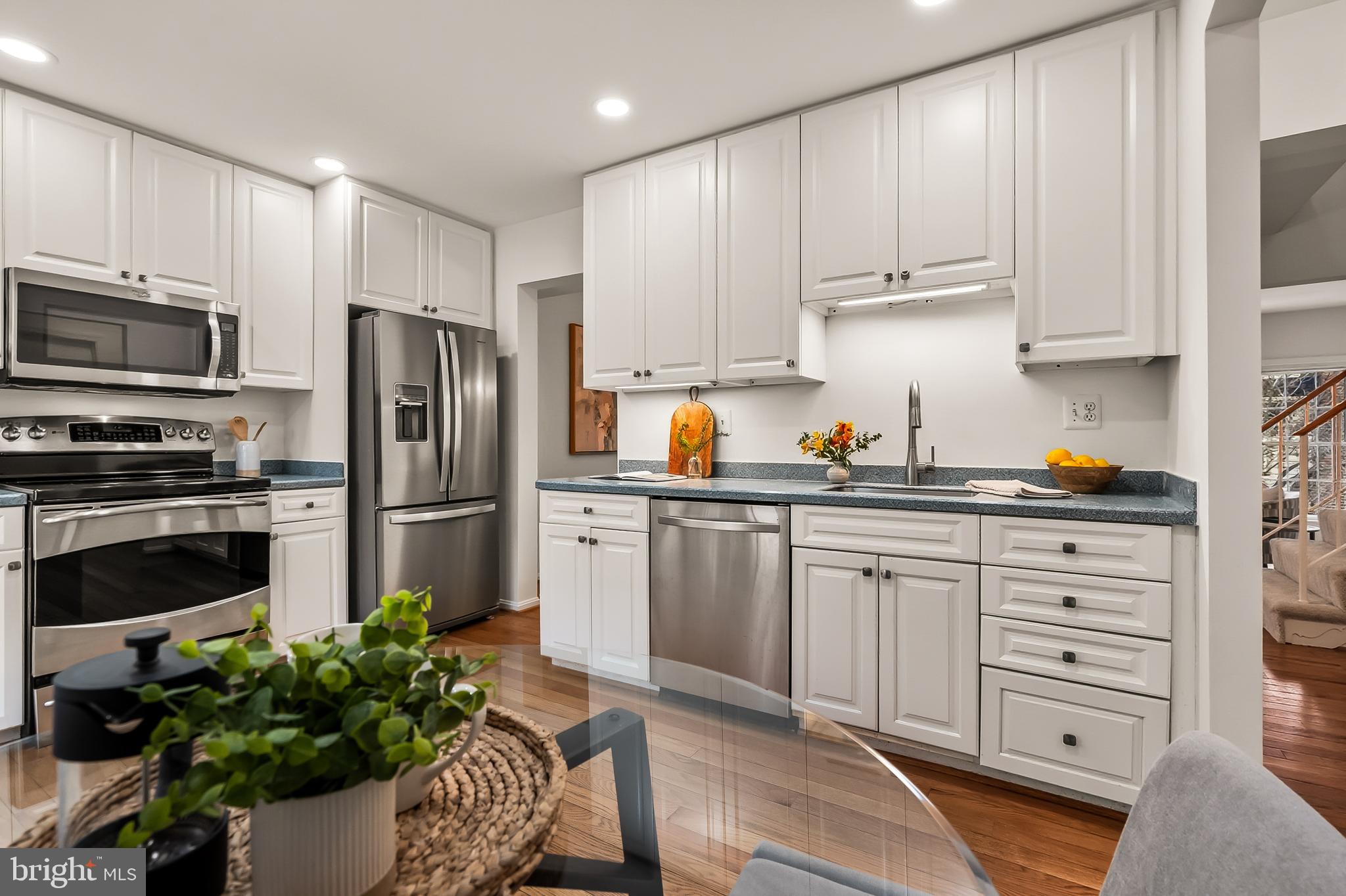 COUNTRY CREEK - Residential