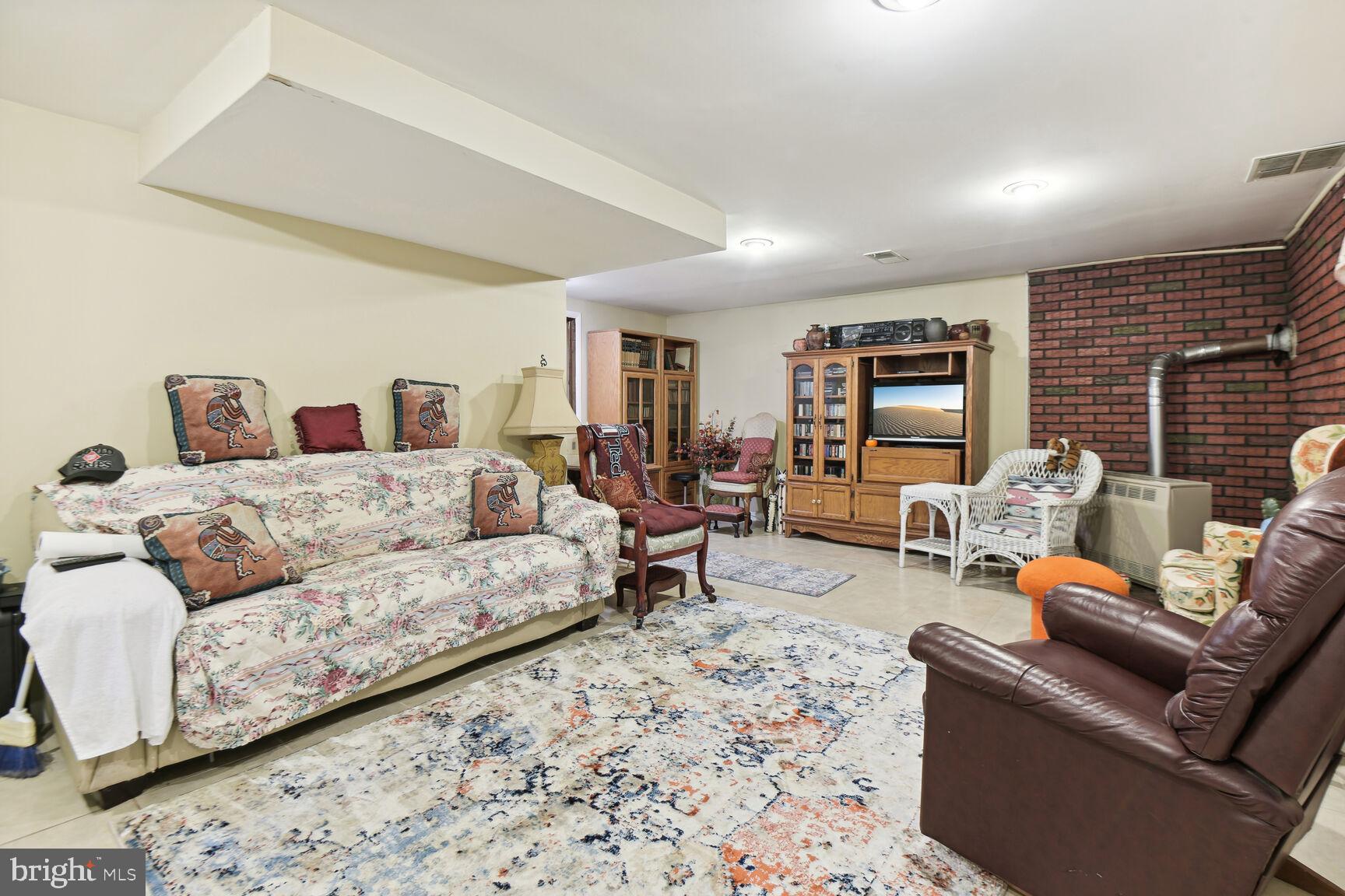 ARLINGTON VIEW - Residential