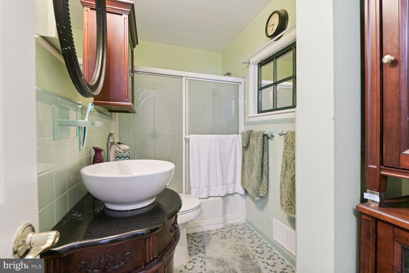 ARLINGTON VIEW - Residential