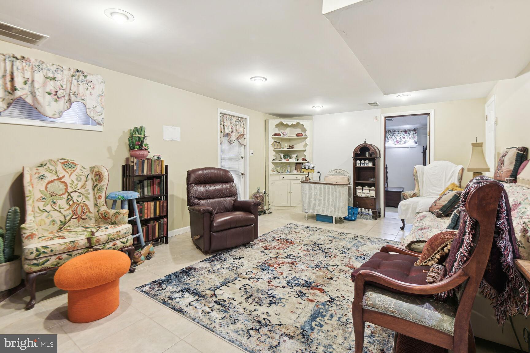 ARLINGTON VIEW - Residential