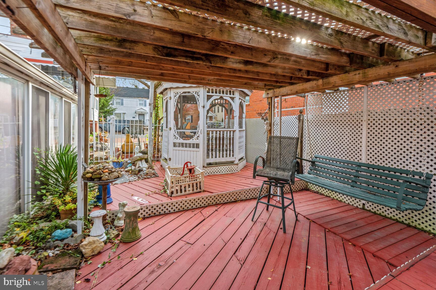 ARLINGTON VIEW - Residential