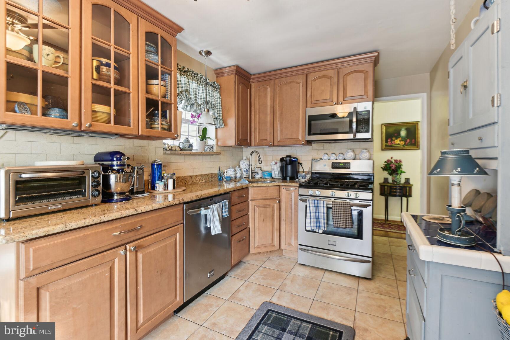 ARLINGTON VIEW - Residential