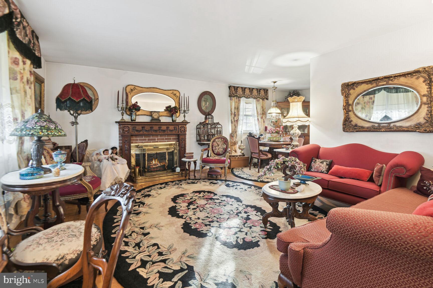 ARLINGTON VIEW - Residential