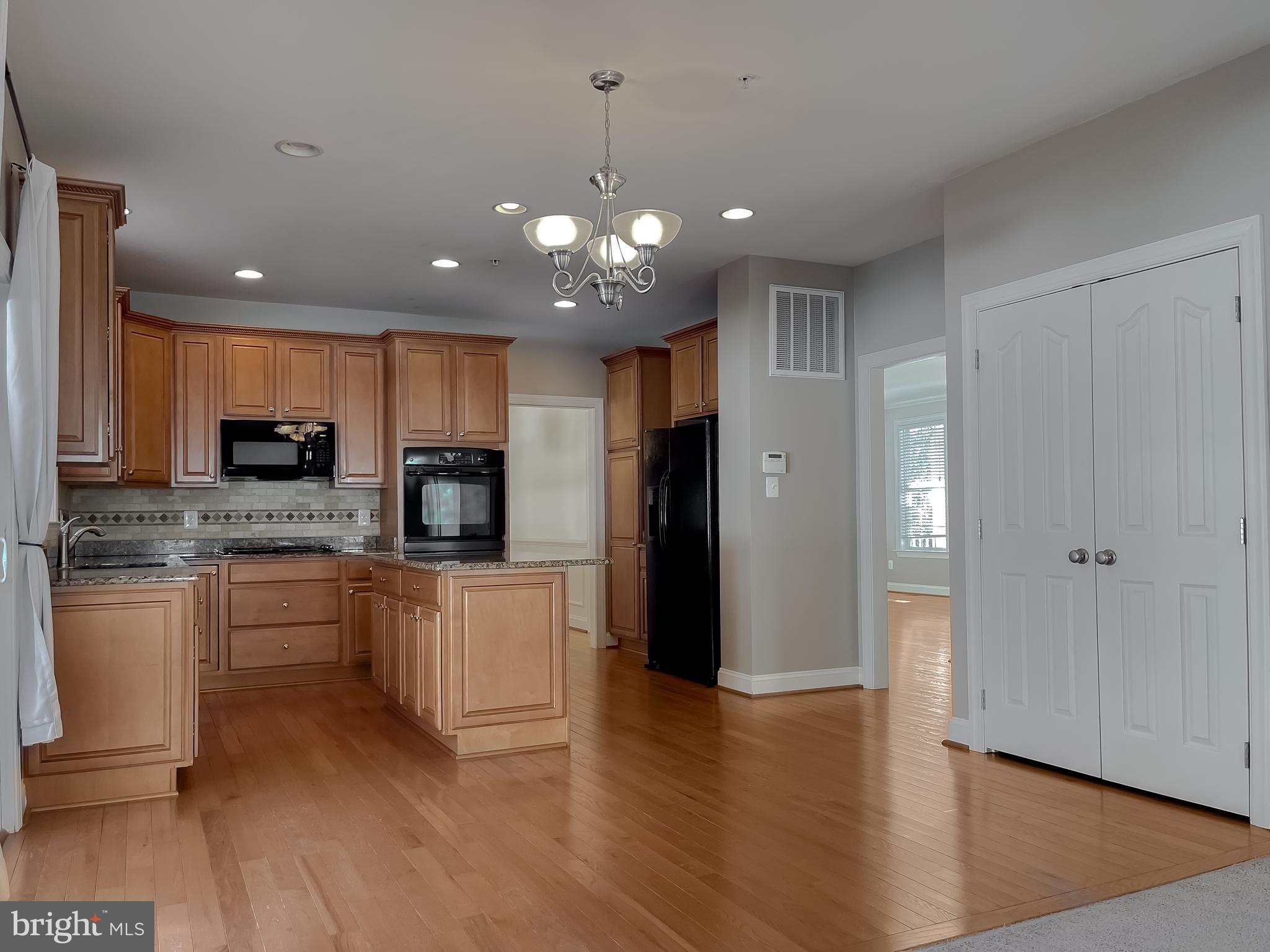 BROAD CREEK - Residential Lease