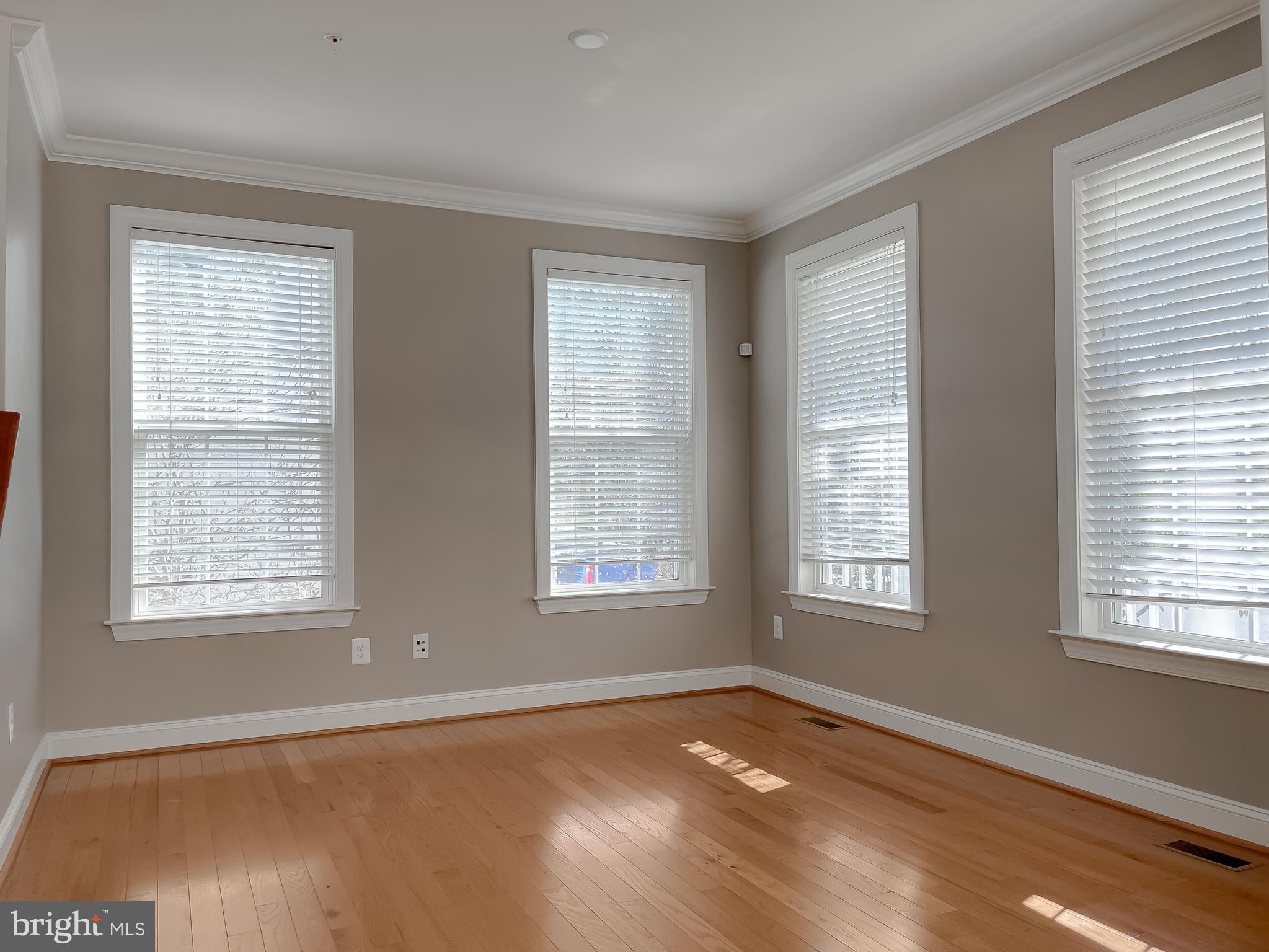 BROAD CREEK - Residential Lease