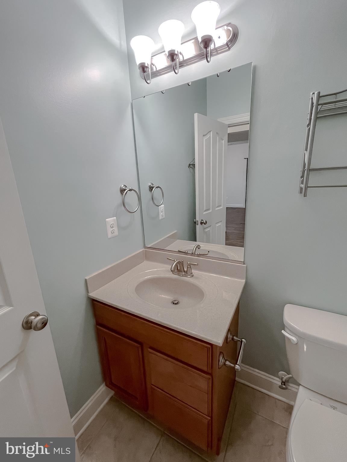 BROAD CREEK - Residential Lease