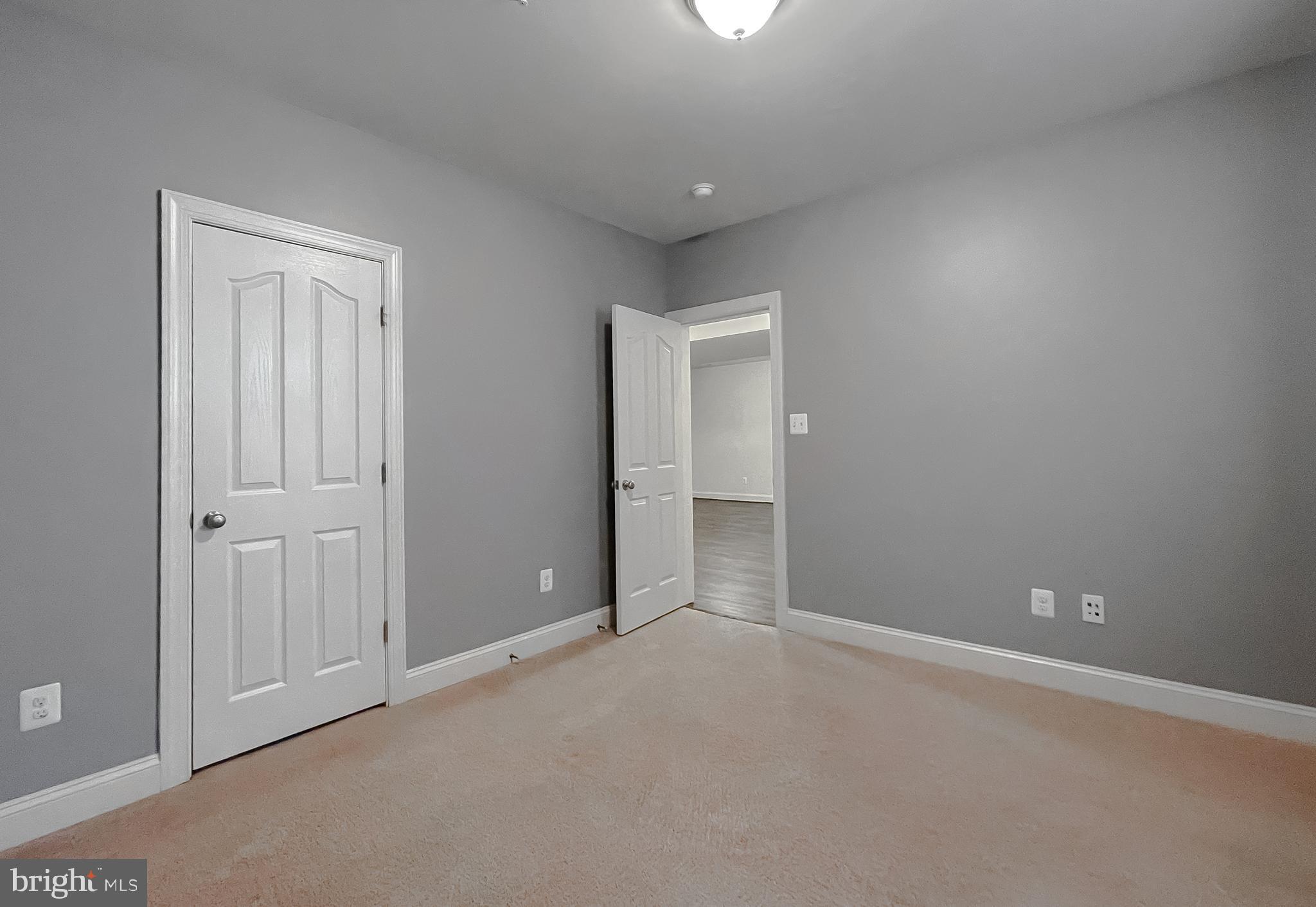 BROAD CREEK - Residential Lease