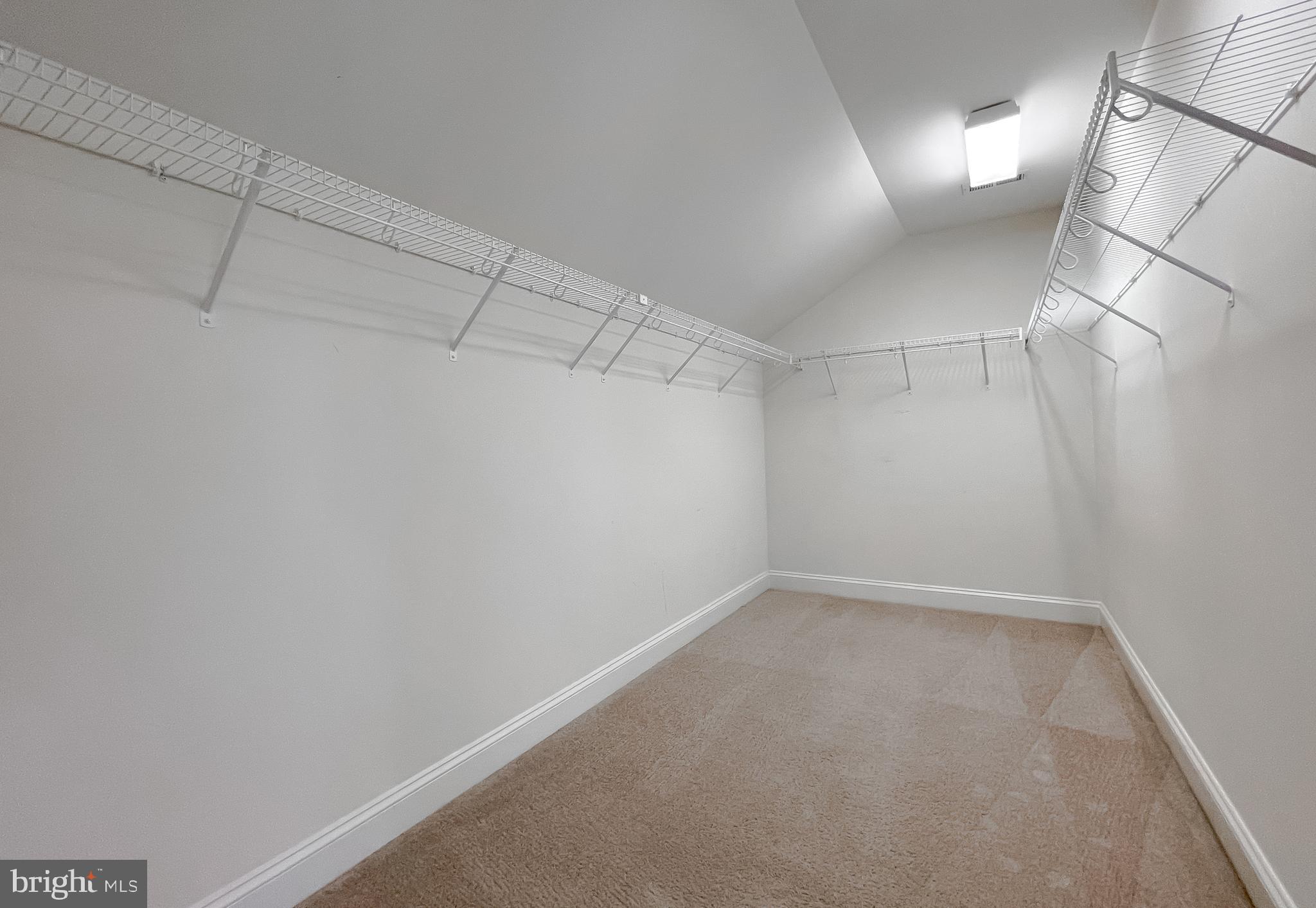 BROAD CREEK - Residential Lease