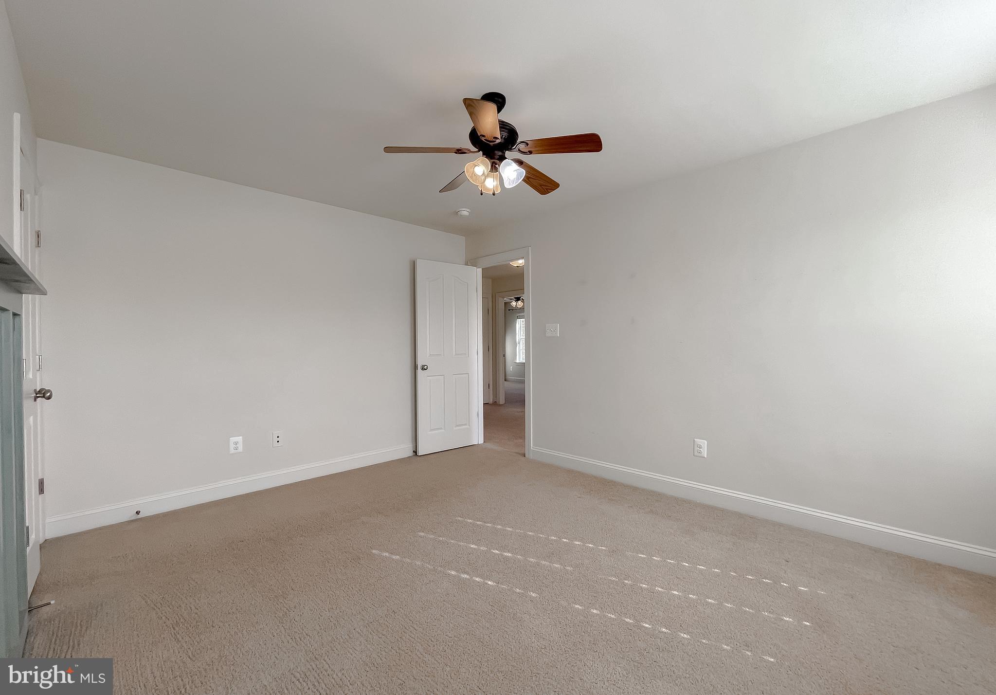 BROAD CREEK - Residential Lease