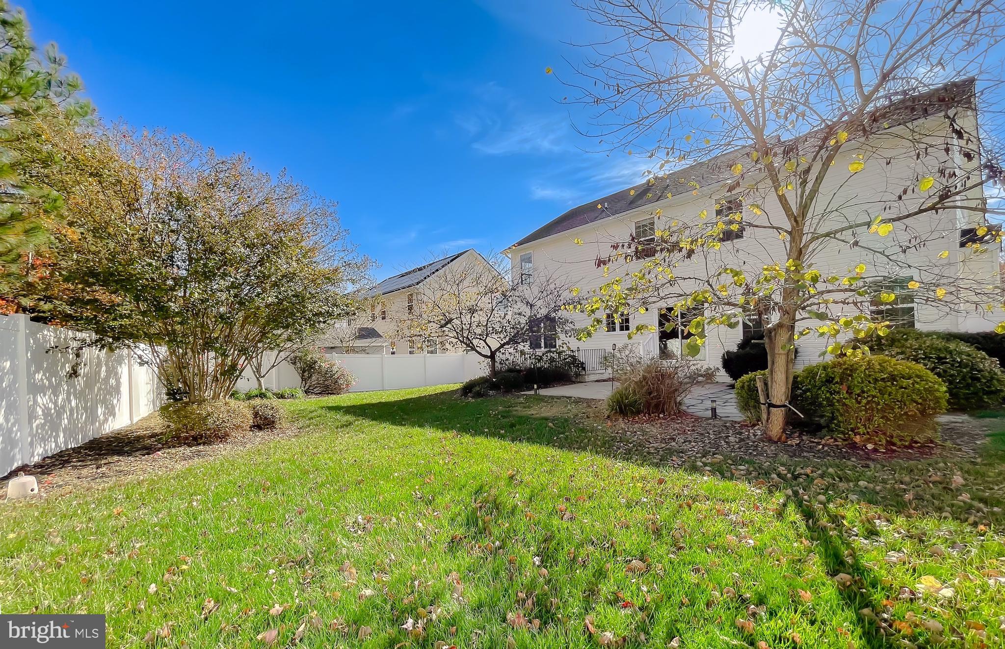 BROAD CREEK - Residential Lease