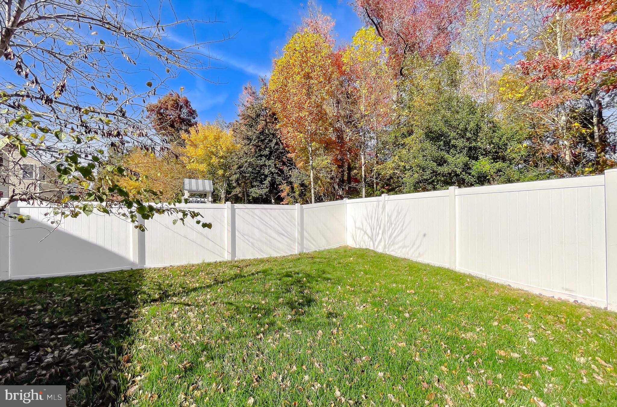 BROAD CREEK - Residential Lease