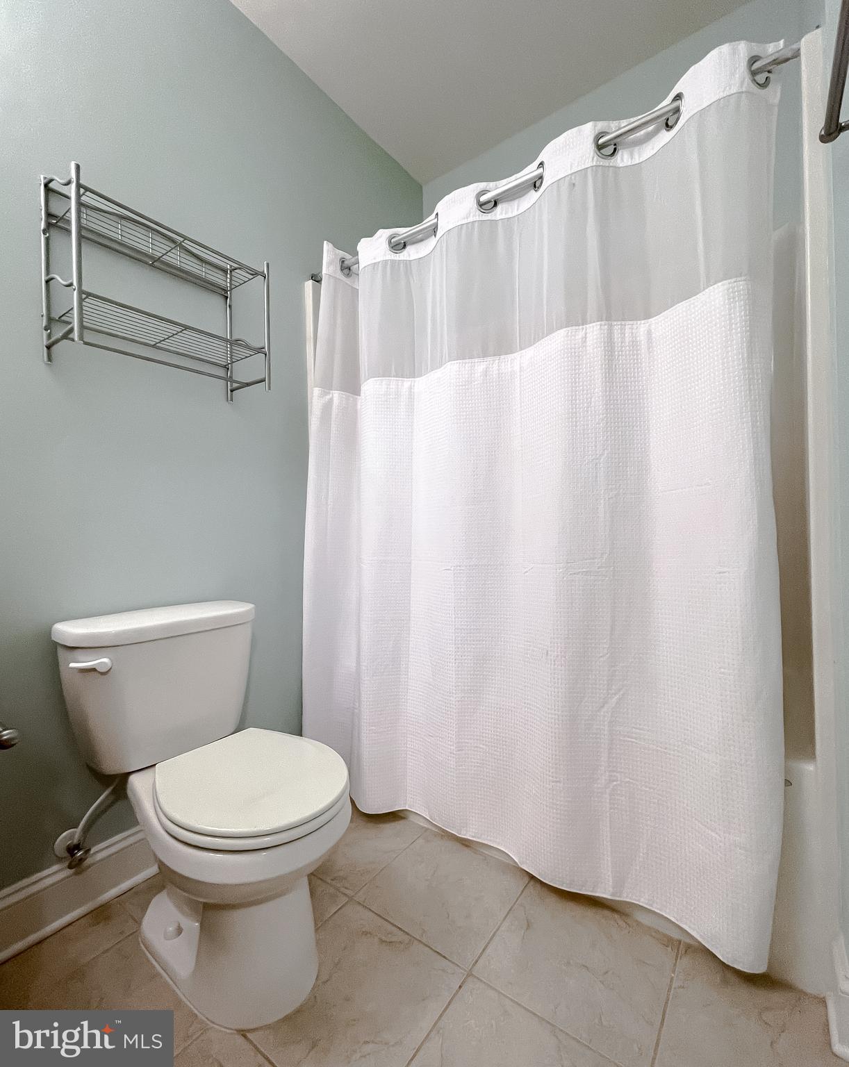 BROAD CREEK - Residential Lease