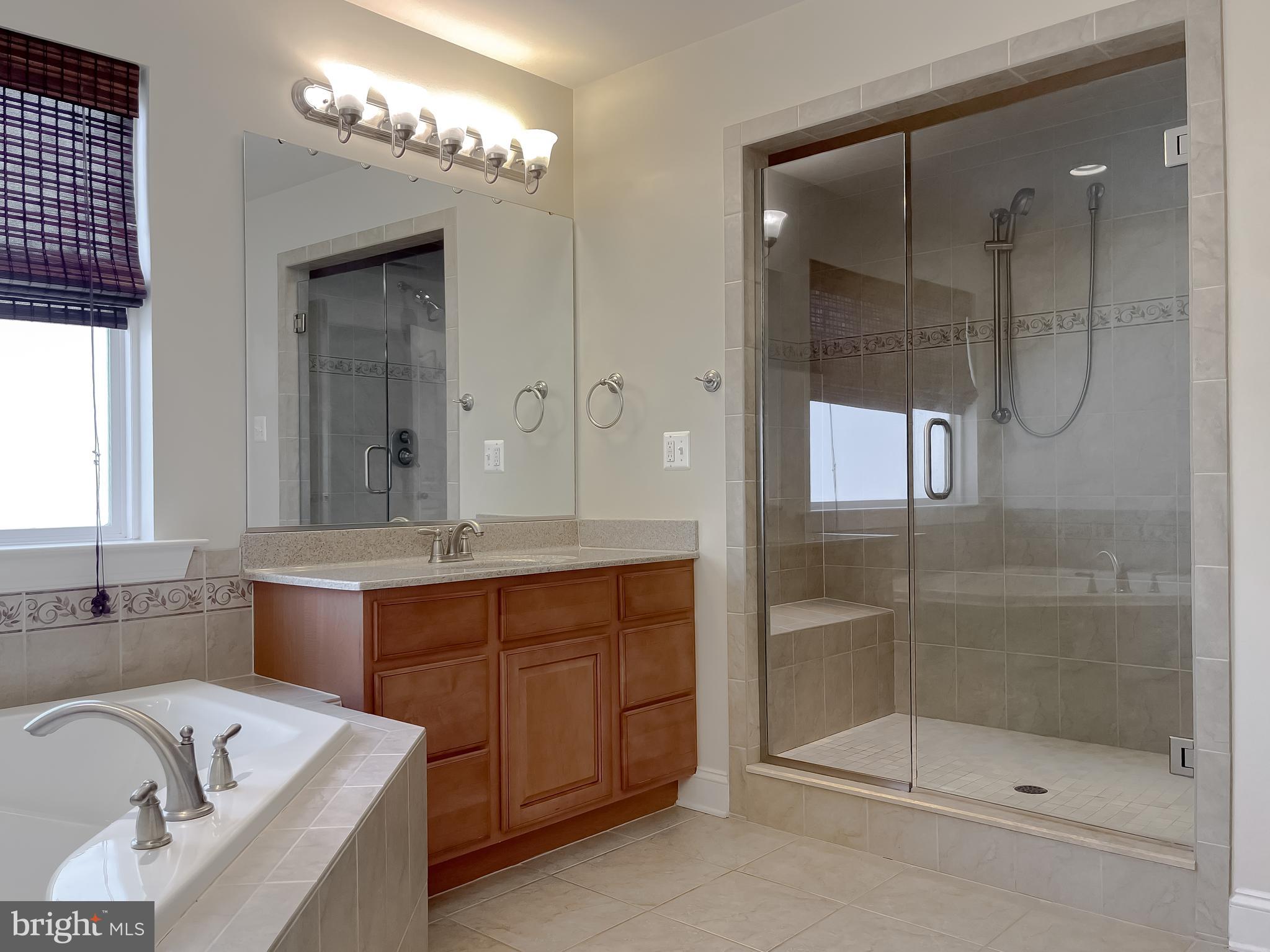 BROAD CREEK - Residential Lease