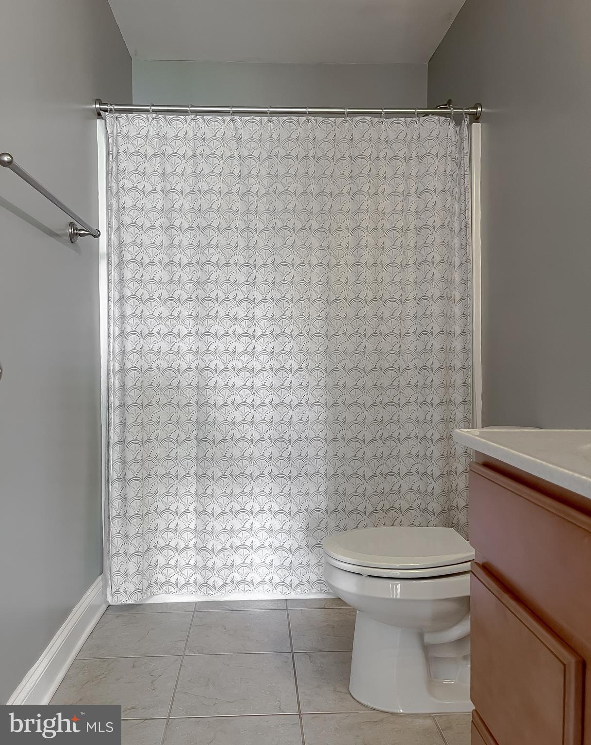 BROAD CREEK - Residential Lease