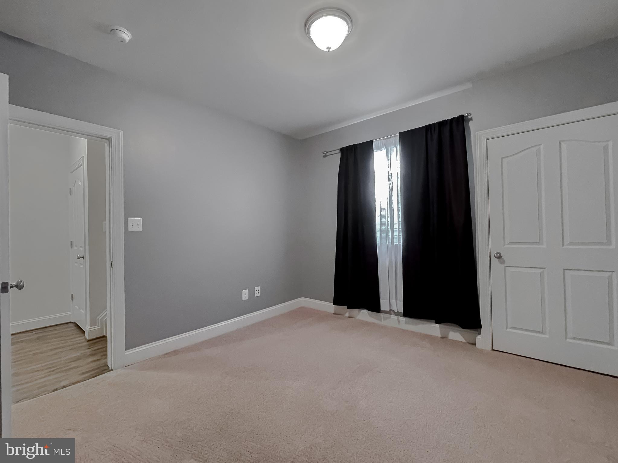 BROAD CREEK - Residential Lease