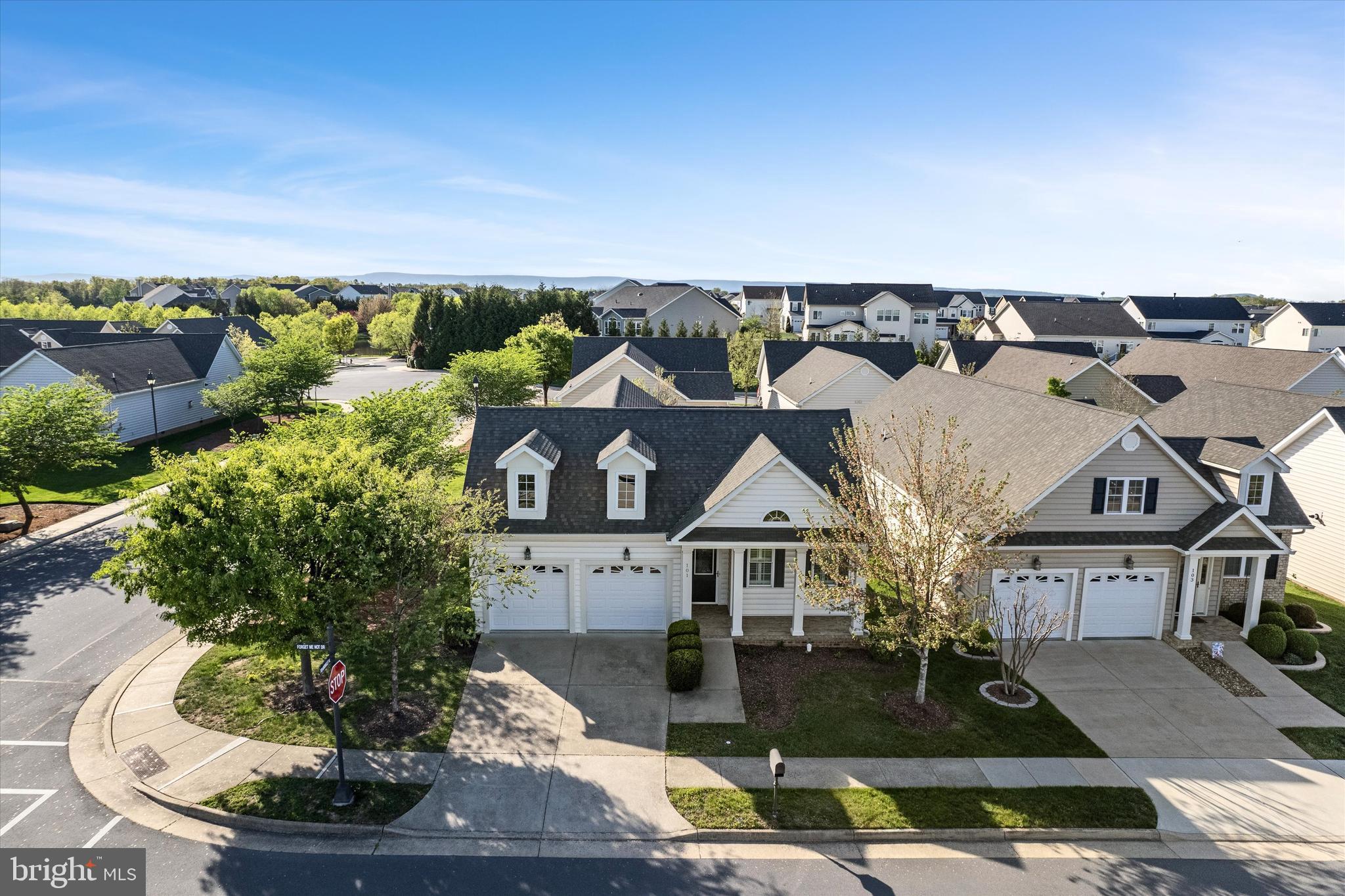 CEDAR MEADOWS - Residential