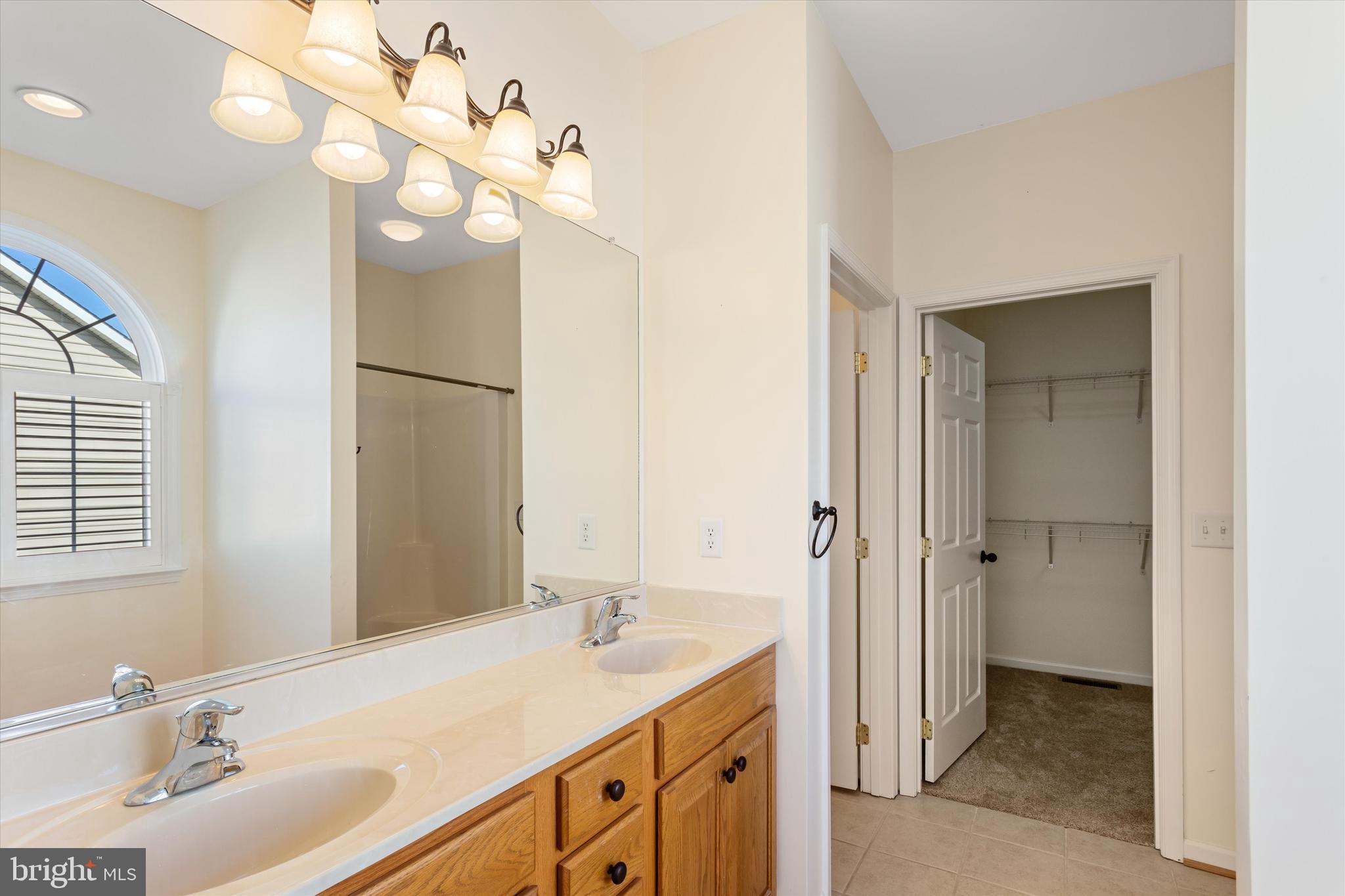 CEDAR MEADOWS - Residential