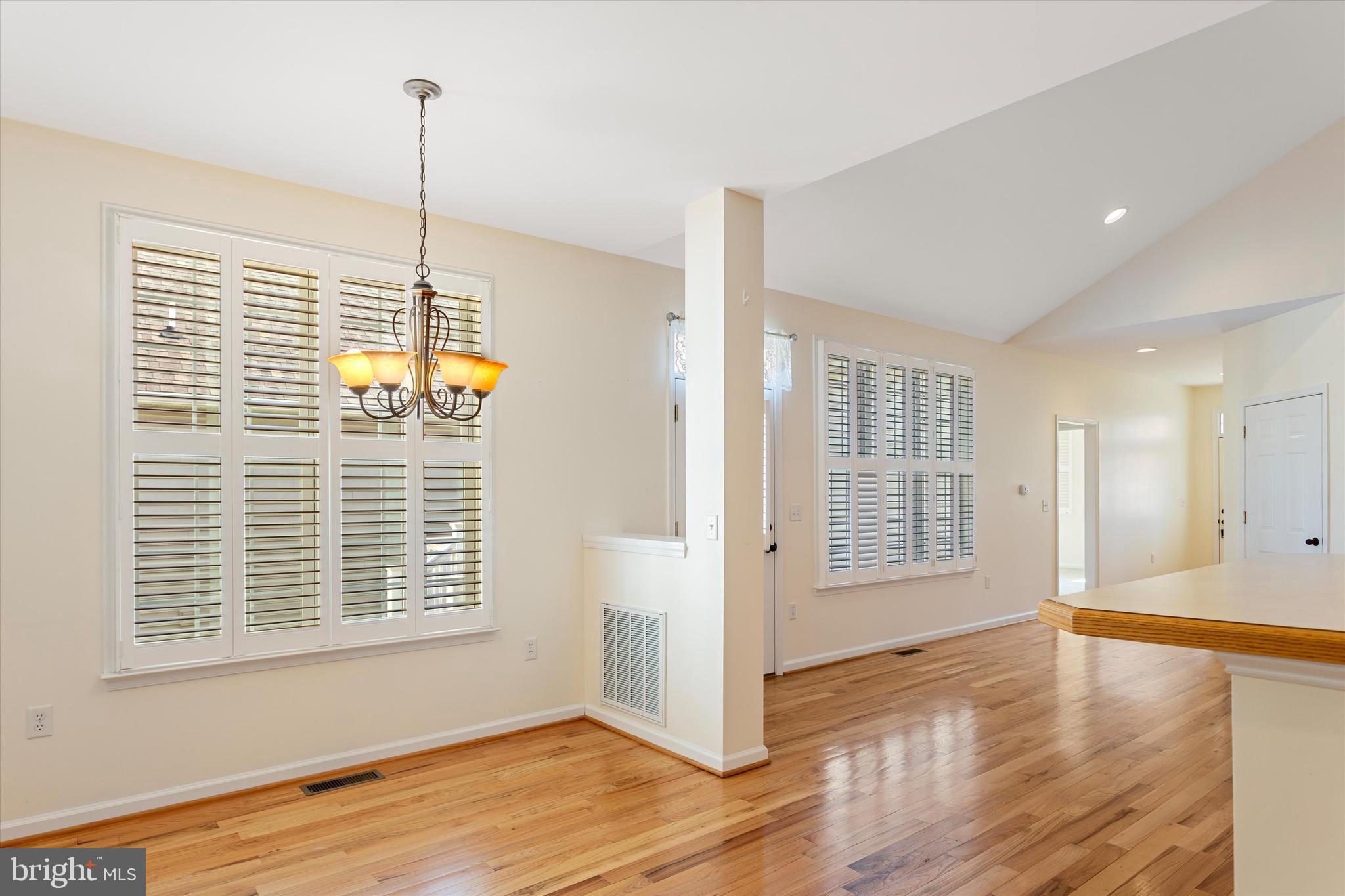 CEDAR MEADOWS - Residential