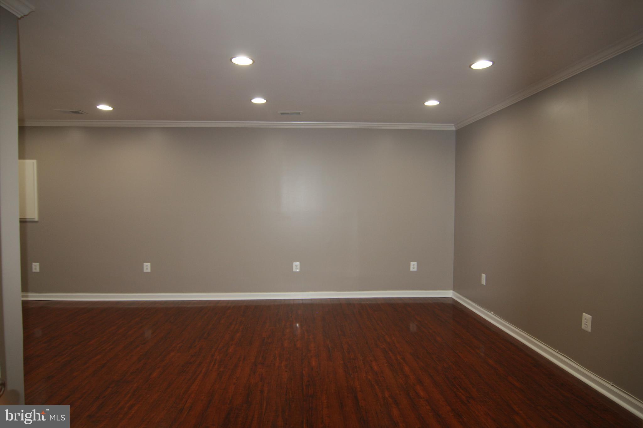 WATERFORD - Residential Lease