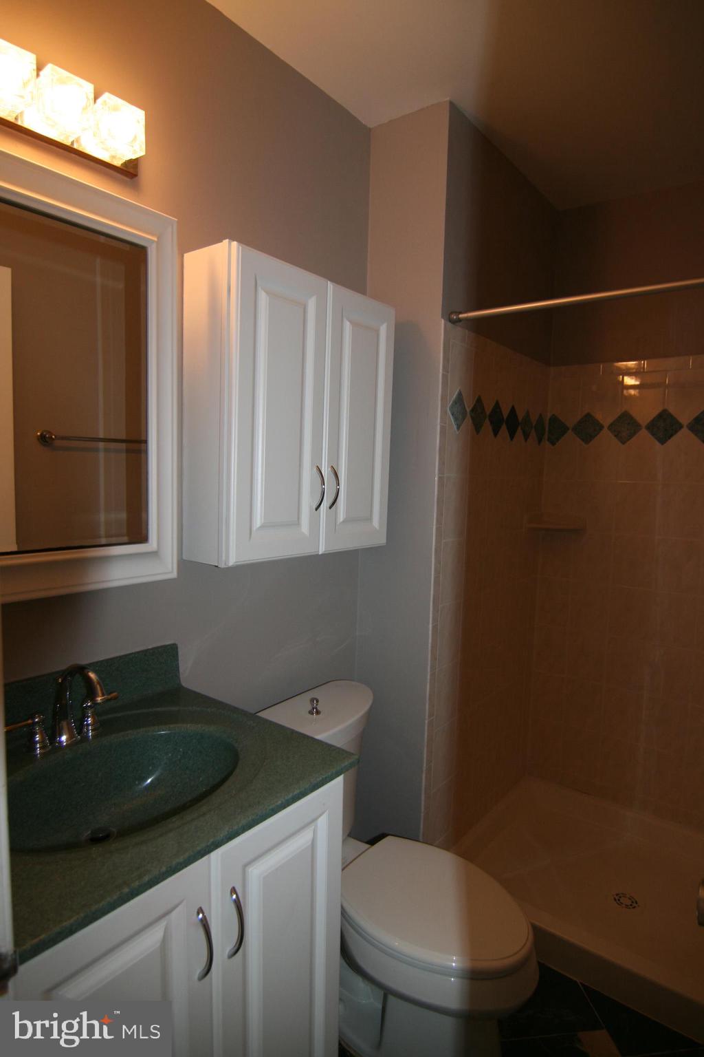 WATERFORD - Residential Lease