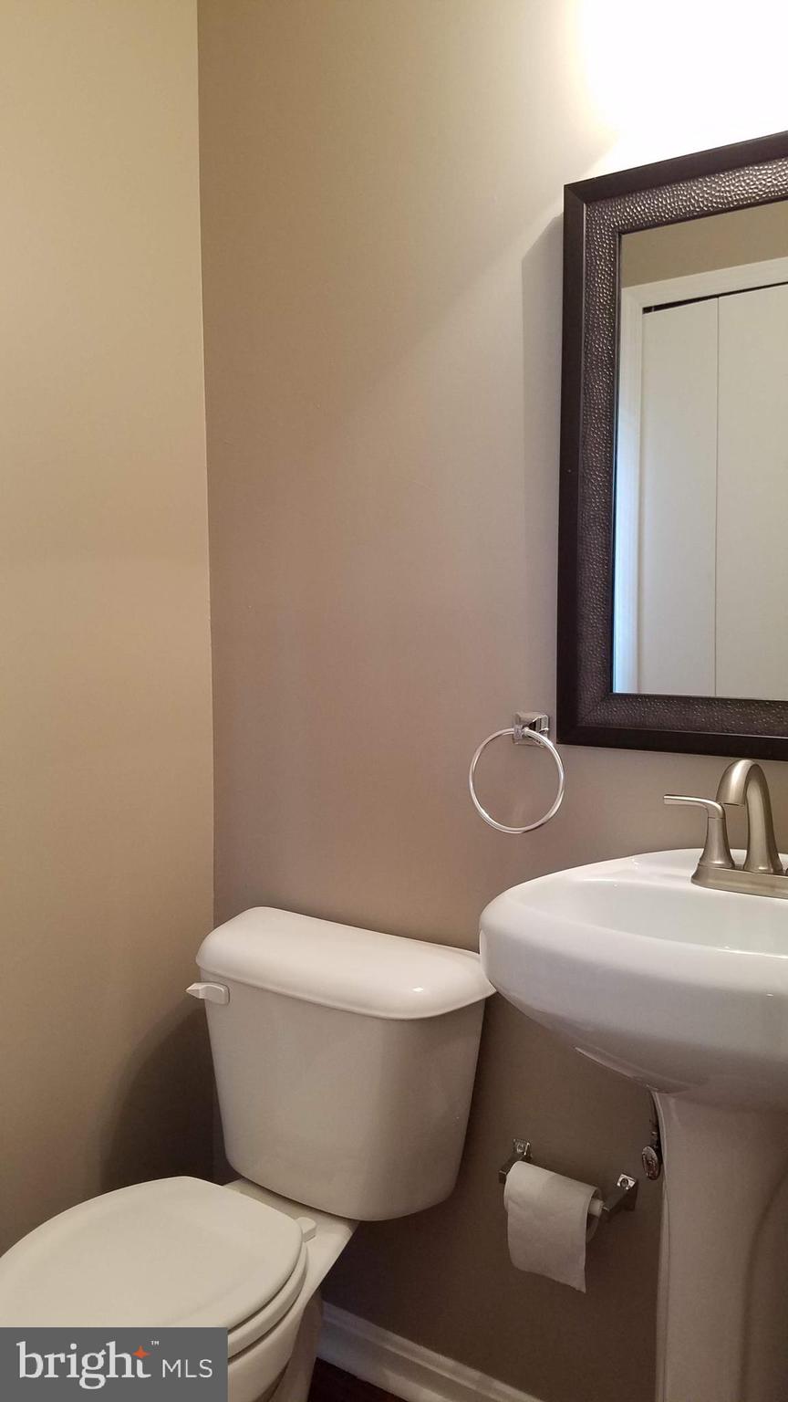 WATERFORD - Residential Lease