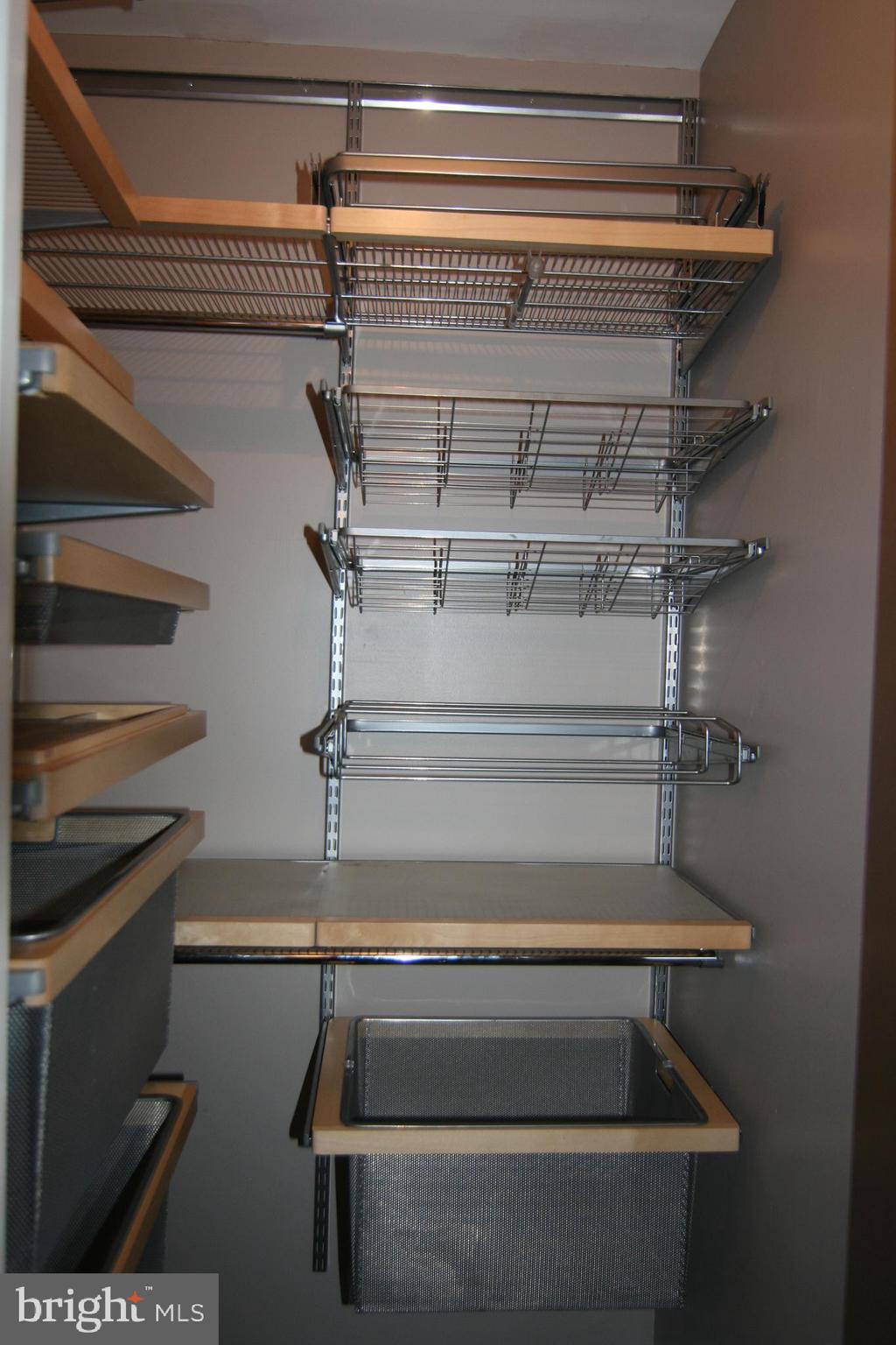 WATERFORD - Residential Lease