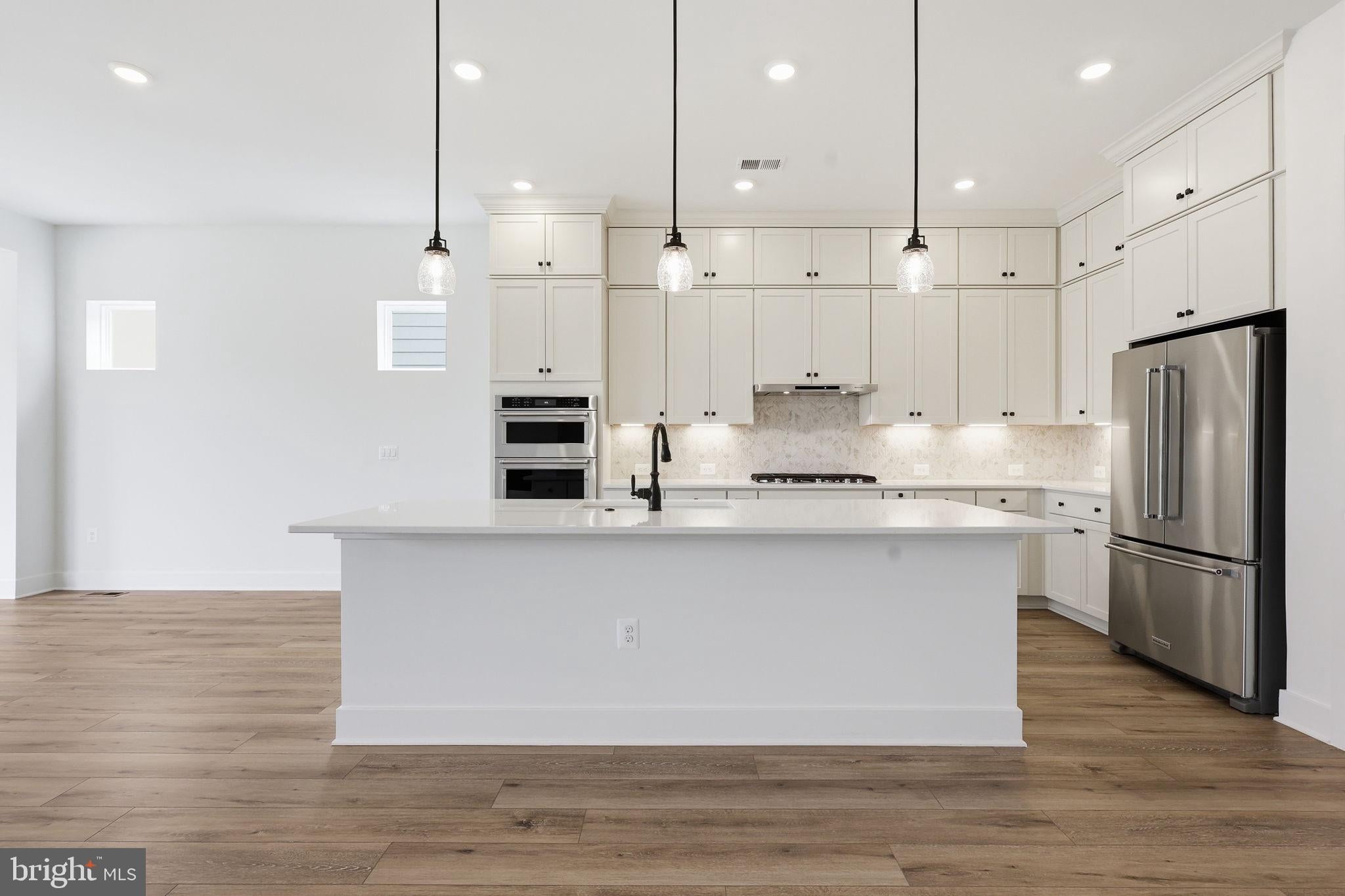 15033 PASSION LANE