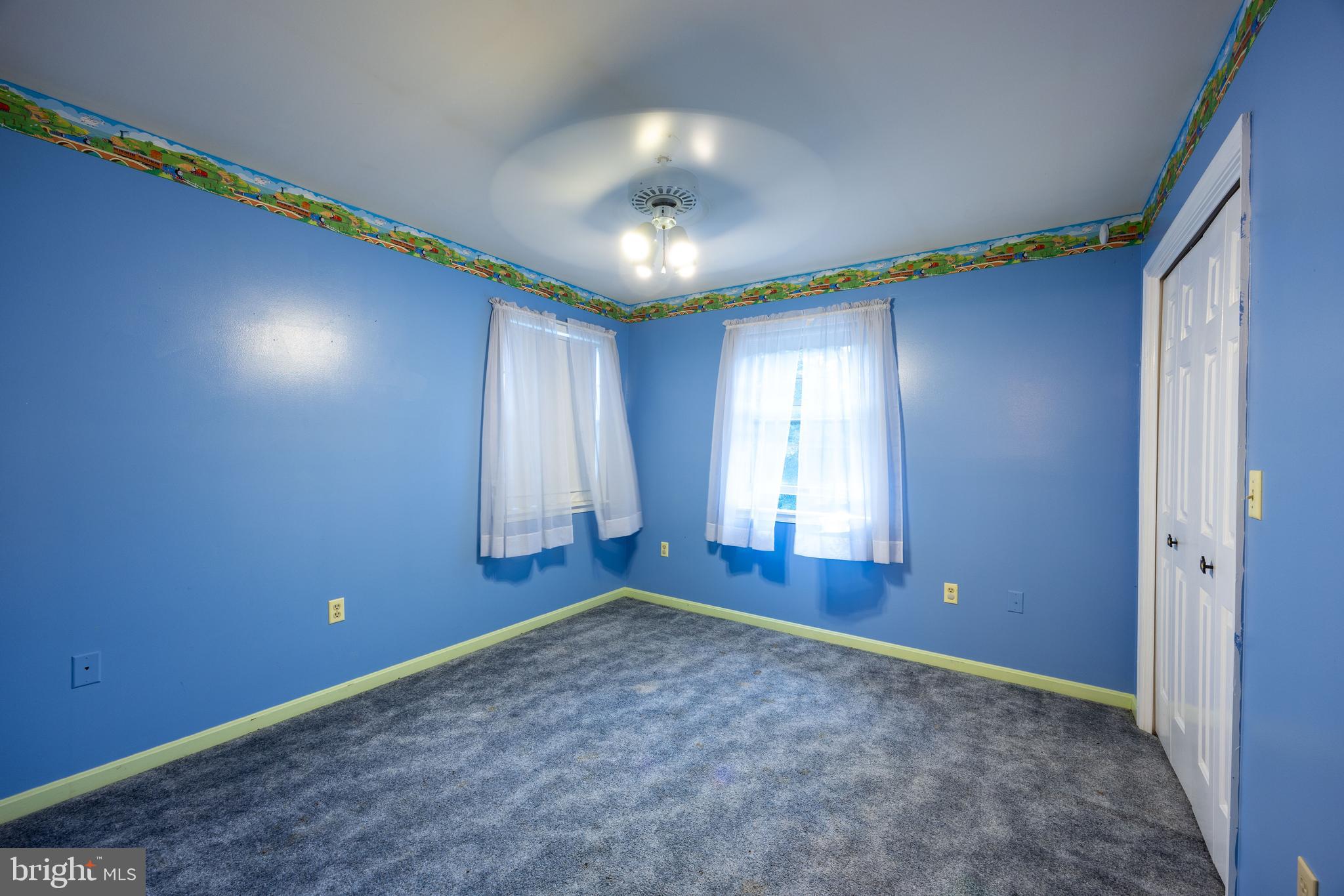 JONES SPRINGS ACRES - Residential