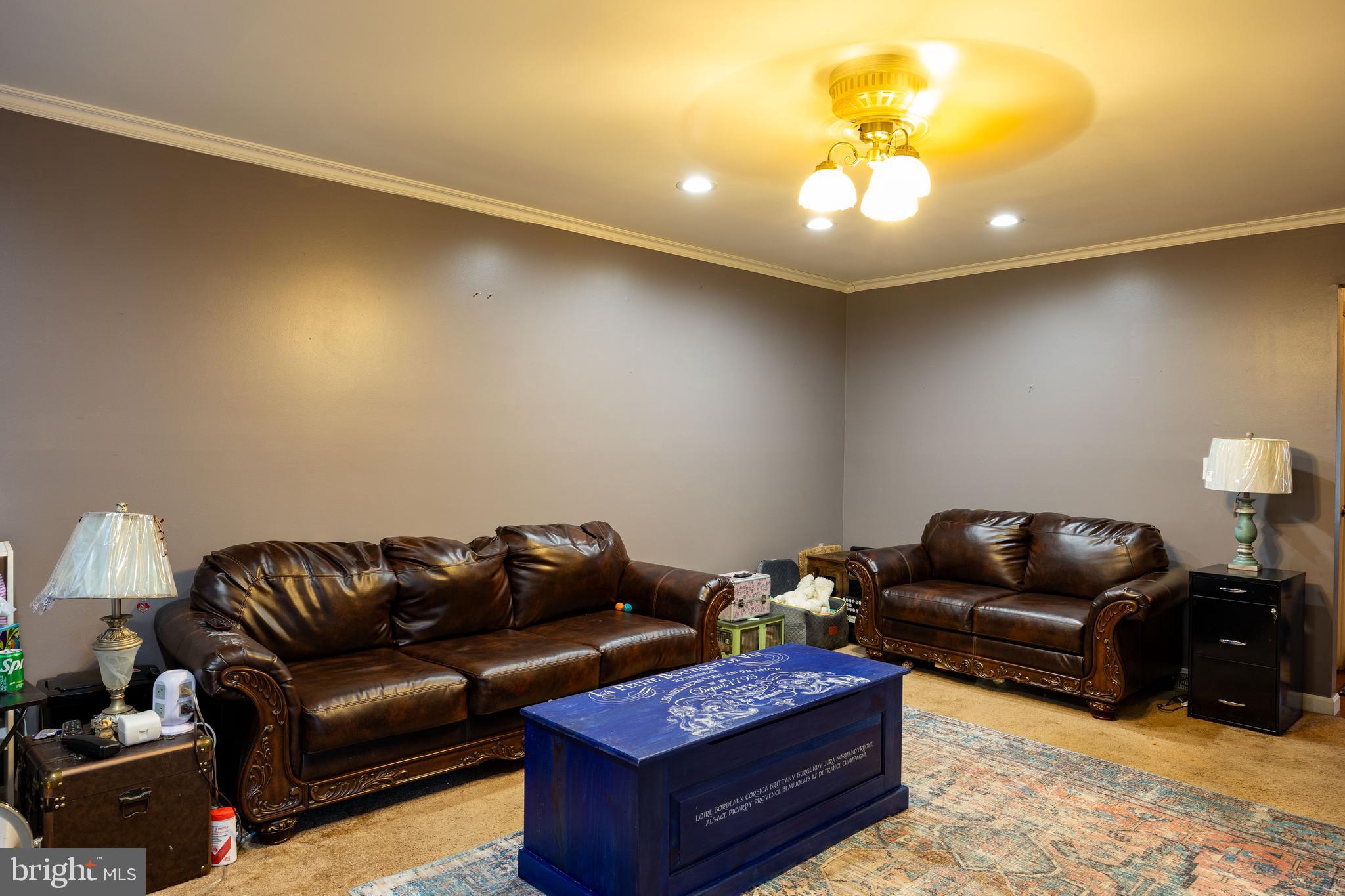 JONES SPRINGS ACRES - Residential