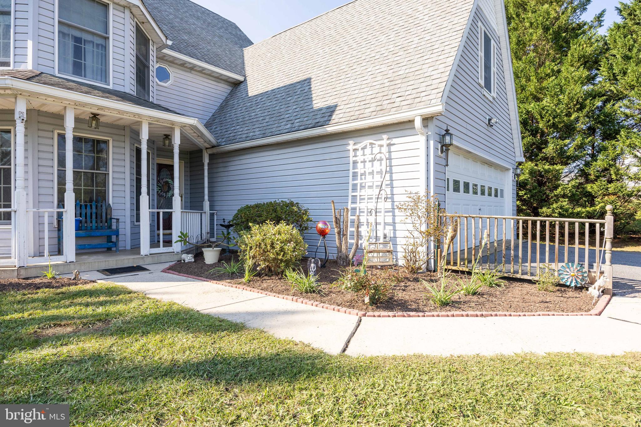 JONES SPRINGS ACRES - Residential