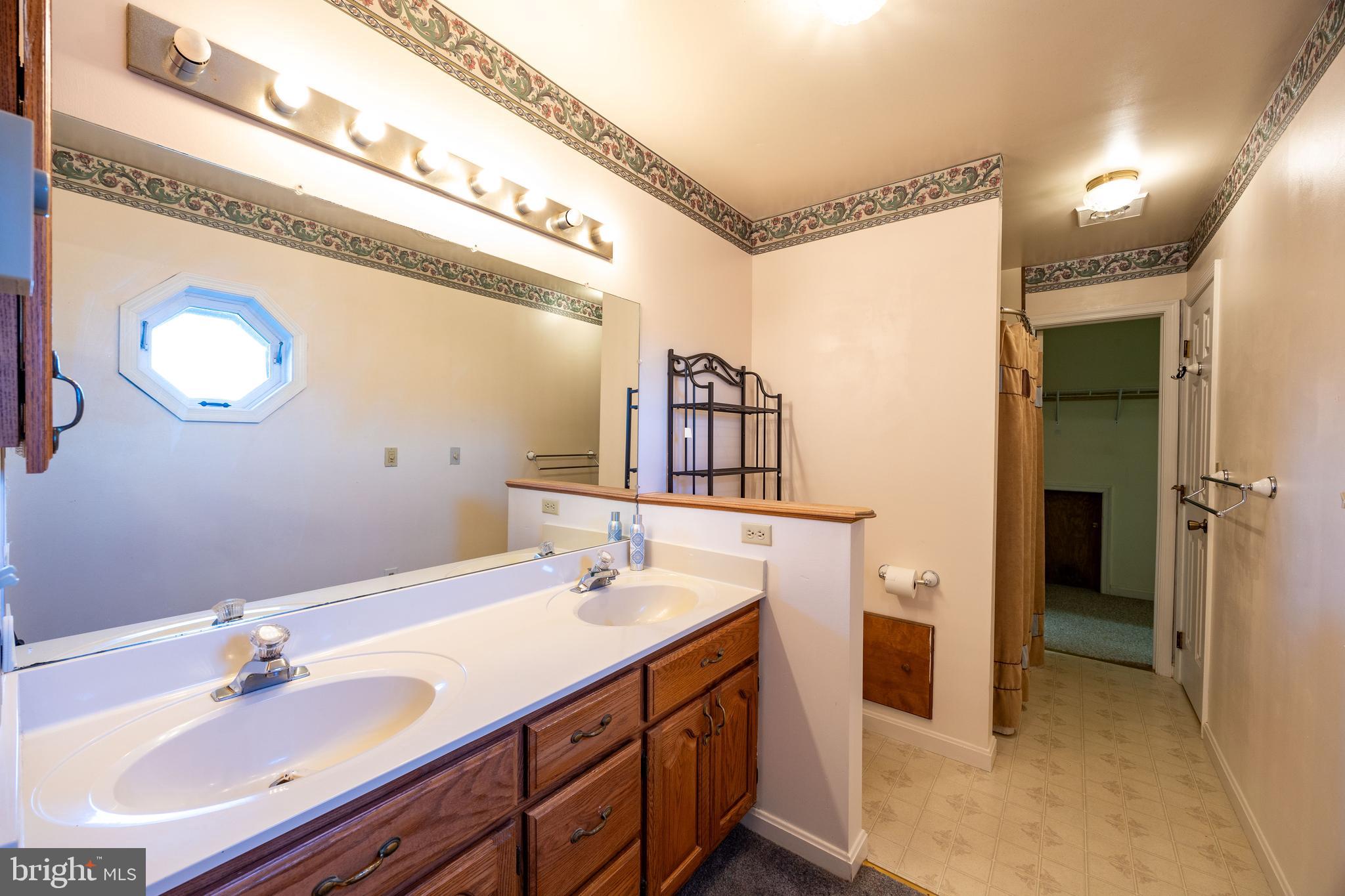 JONES SPRINGS ACRES - Residential