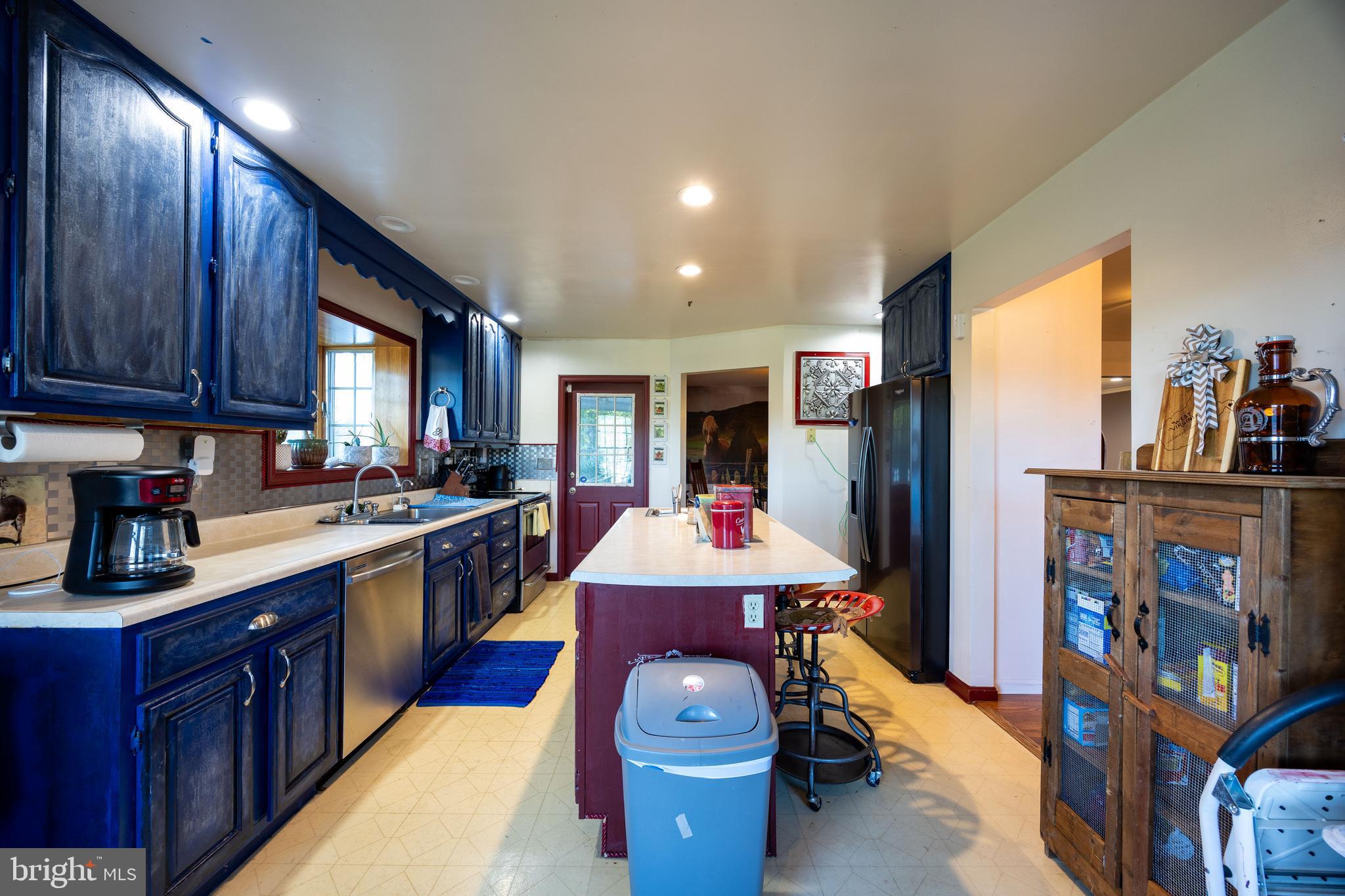 JONES SPRINGS ACRES - Residential