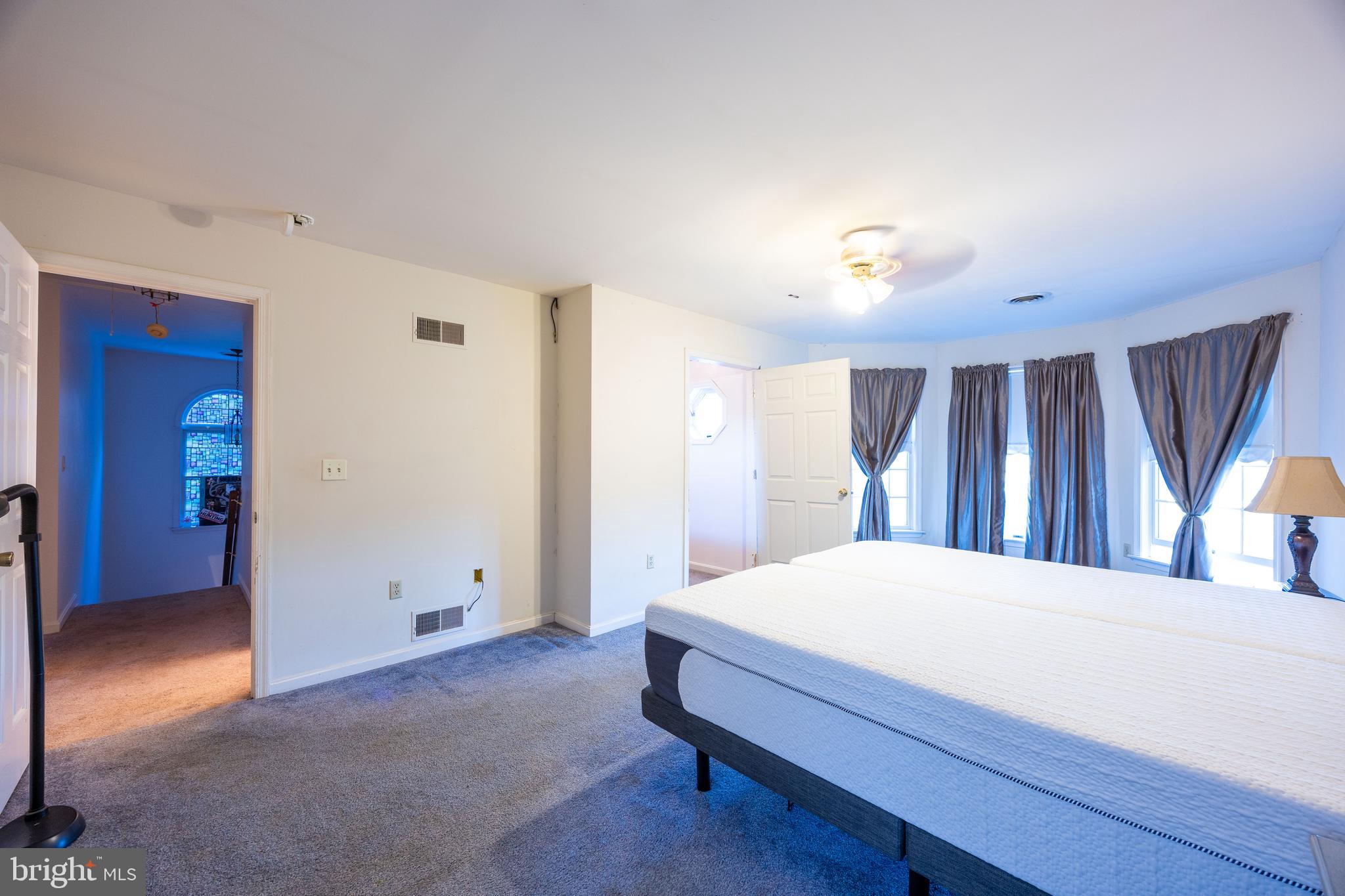 JONES SPRINGS ACRES - Residential