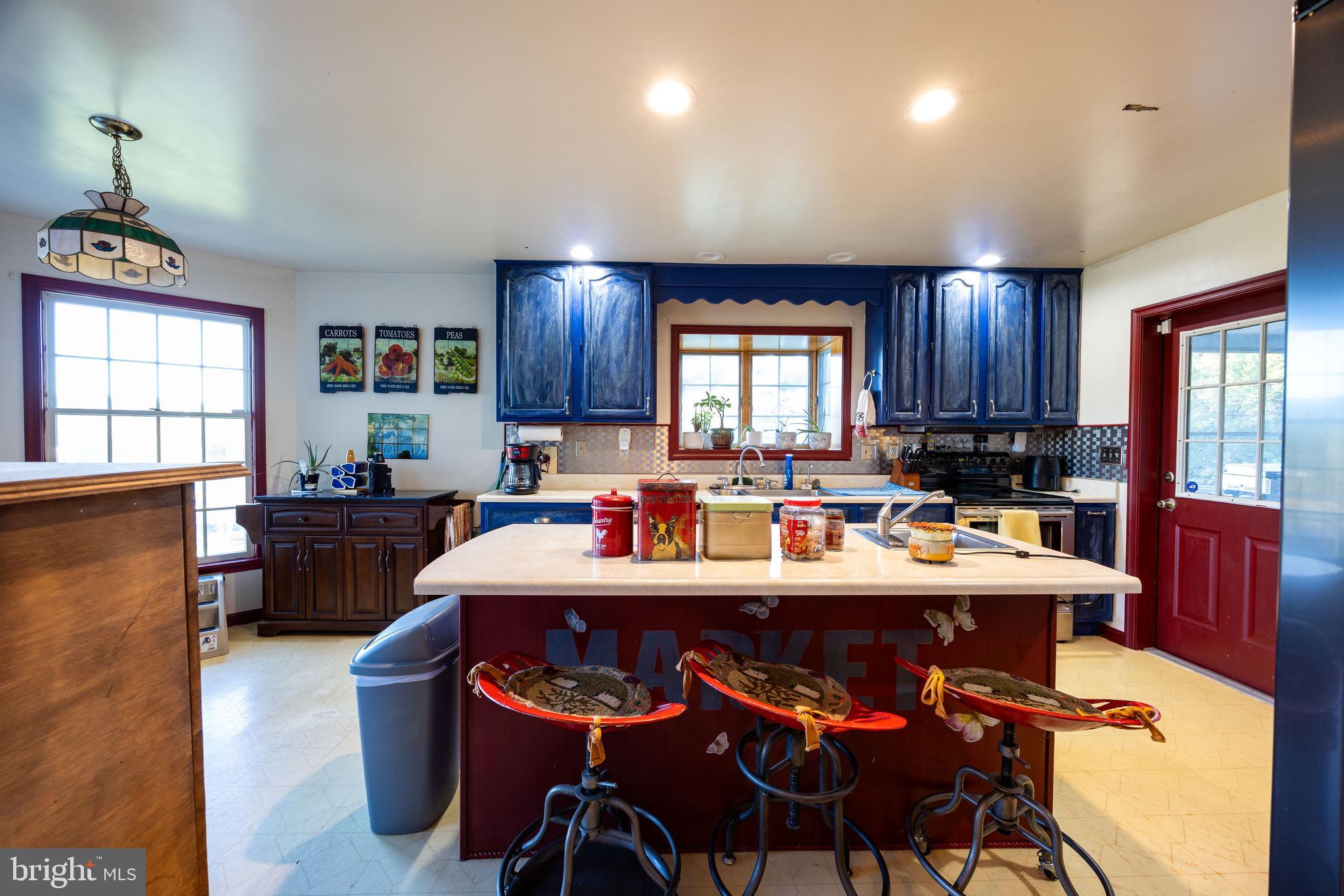 JONES SPRINGS ACRES - Residential