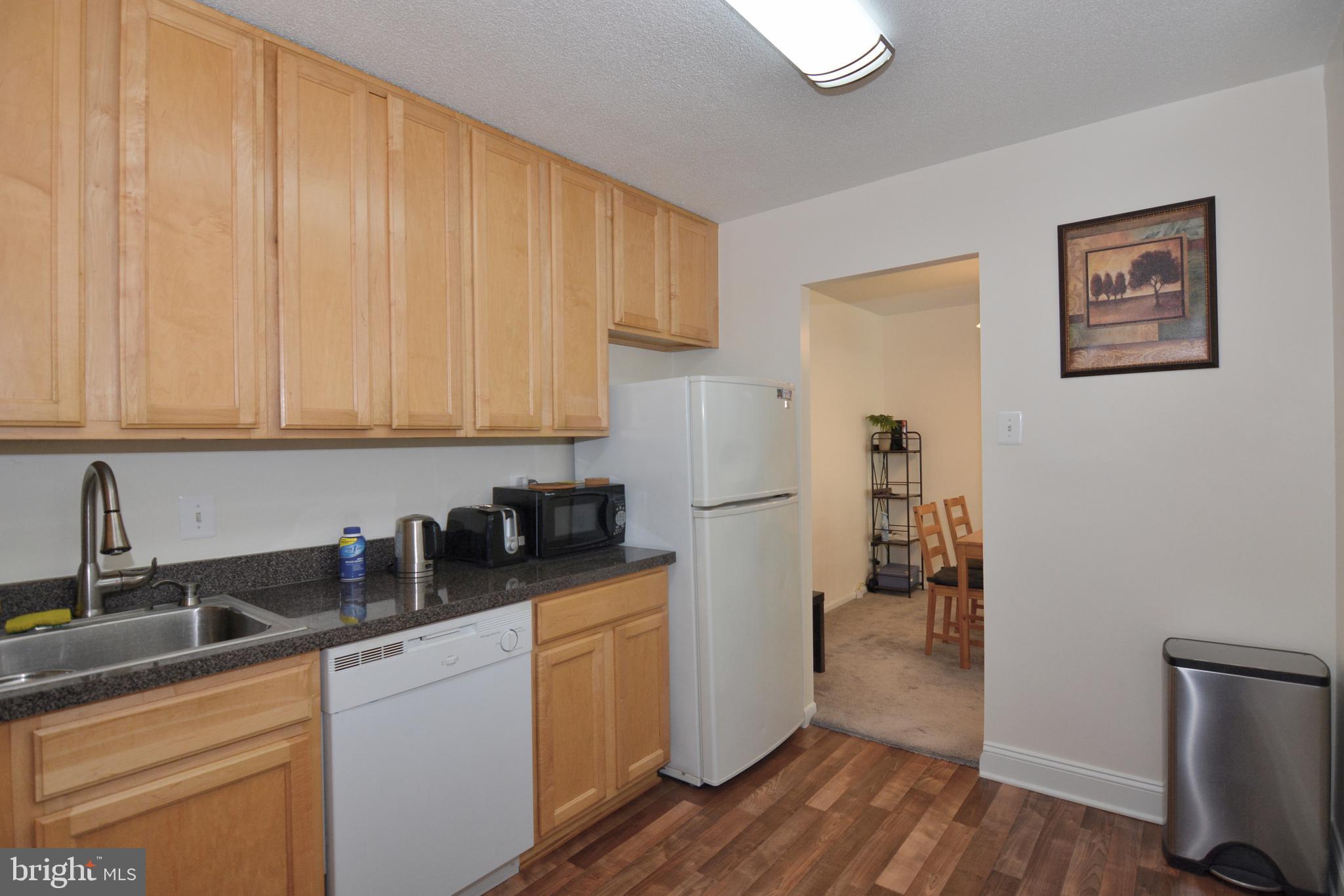 UNIVERSITY TOWERS CODM - Residential Lease