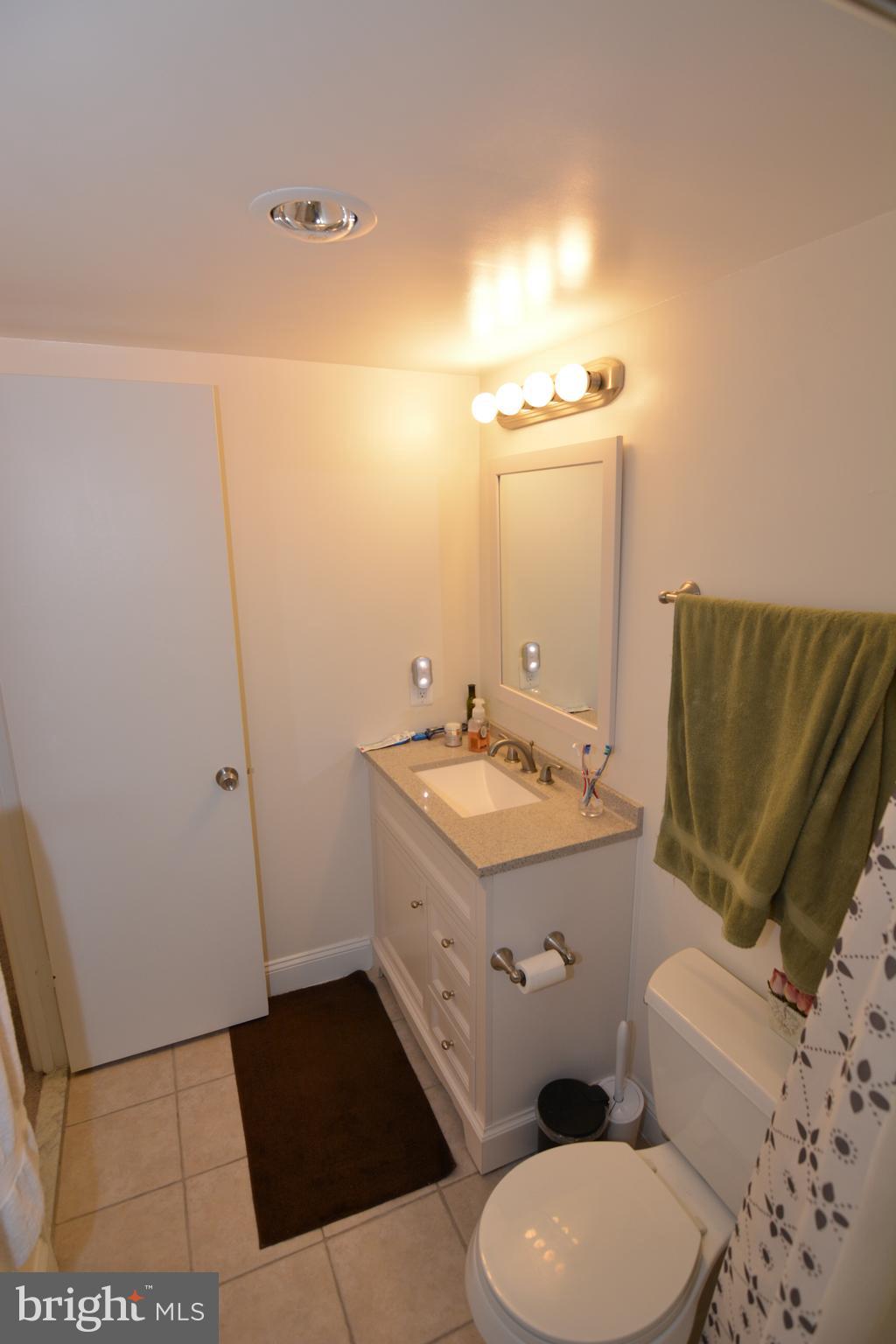 UNIVERSITY TOWERS CODM - Residential Lease