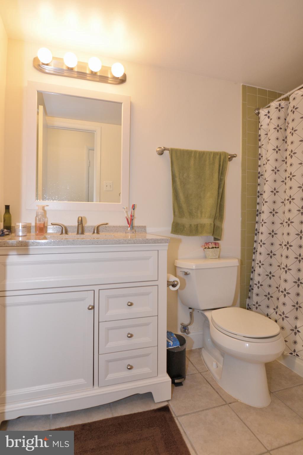 UNIVERSITY TOWERS CODM - Residential Lease