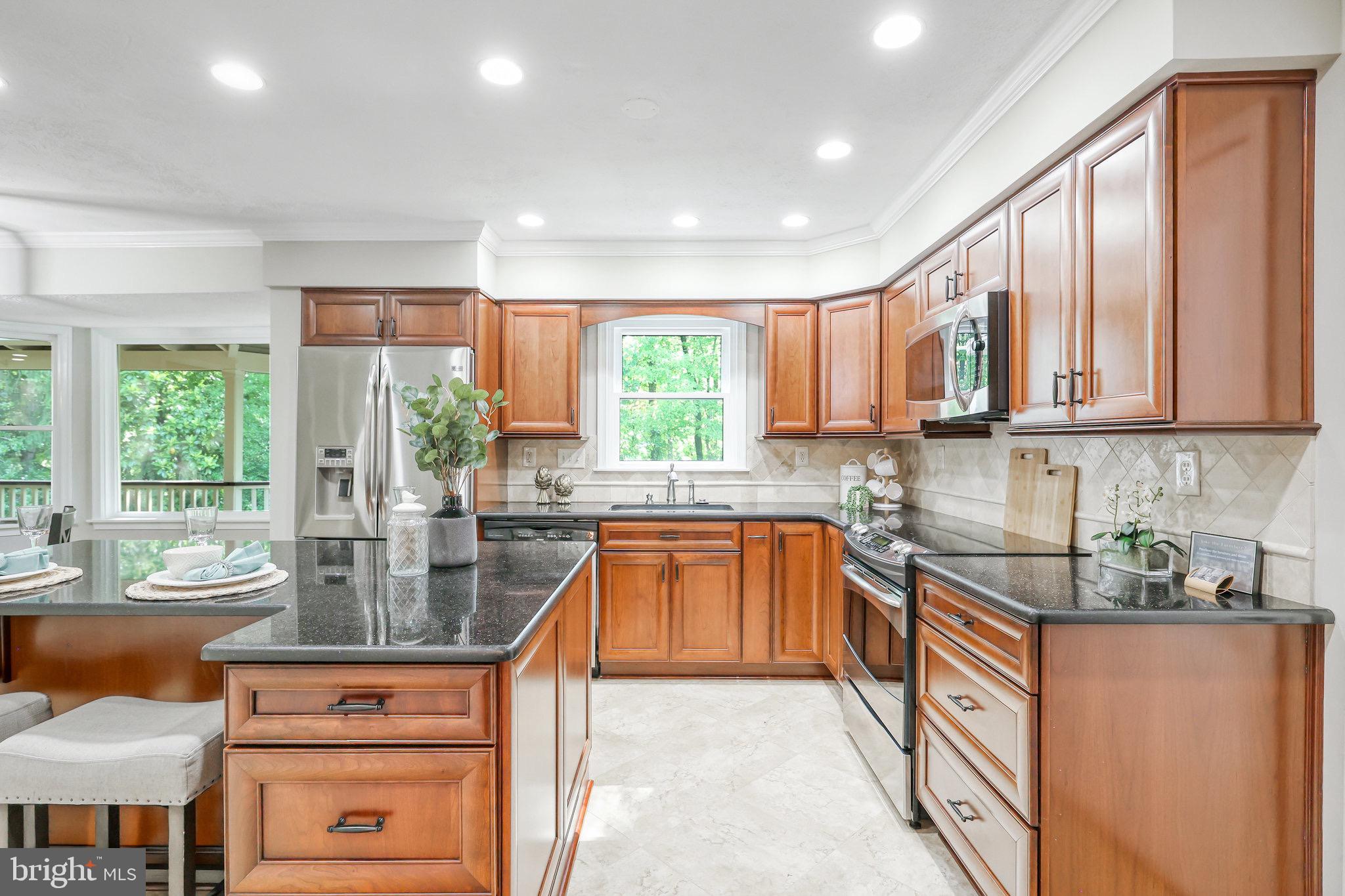 GLENWOOD MANOR - Residential