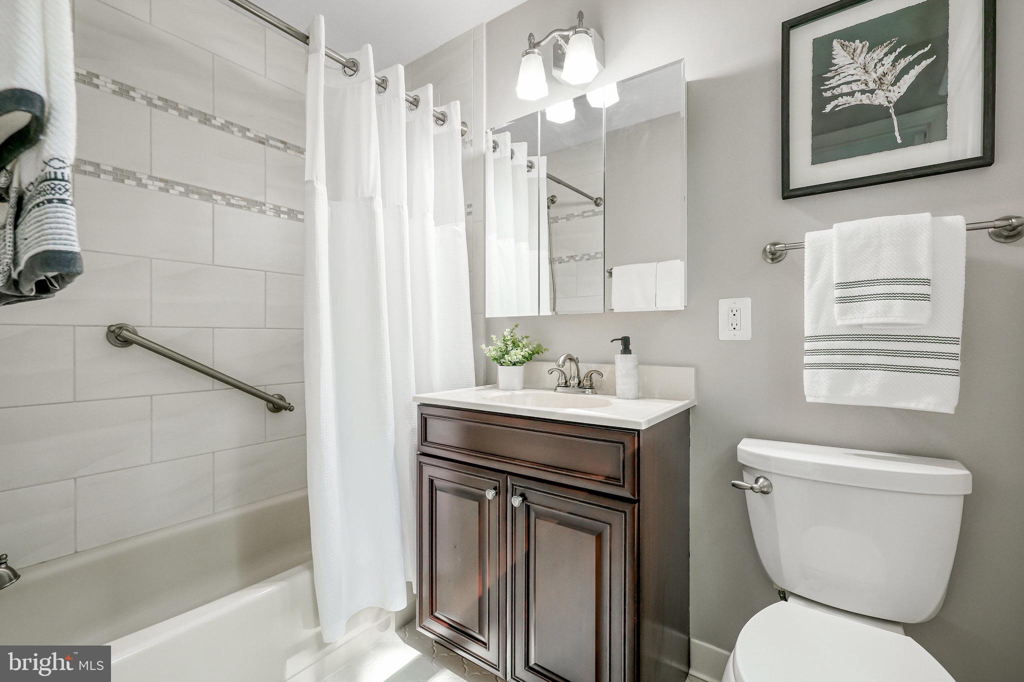 GLENWOOD MANOR - Residential