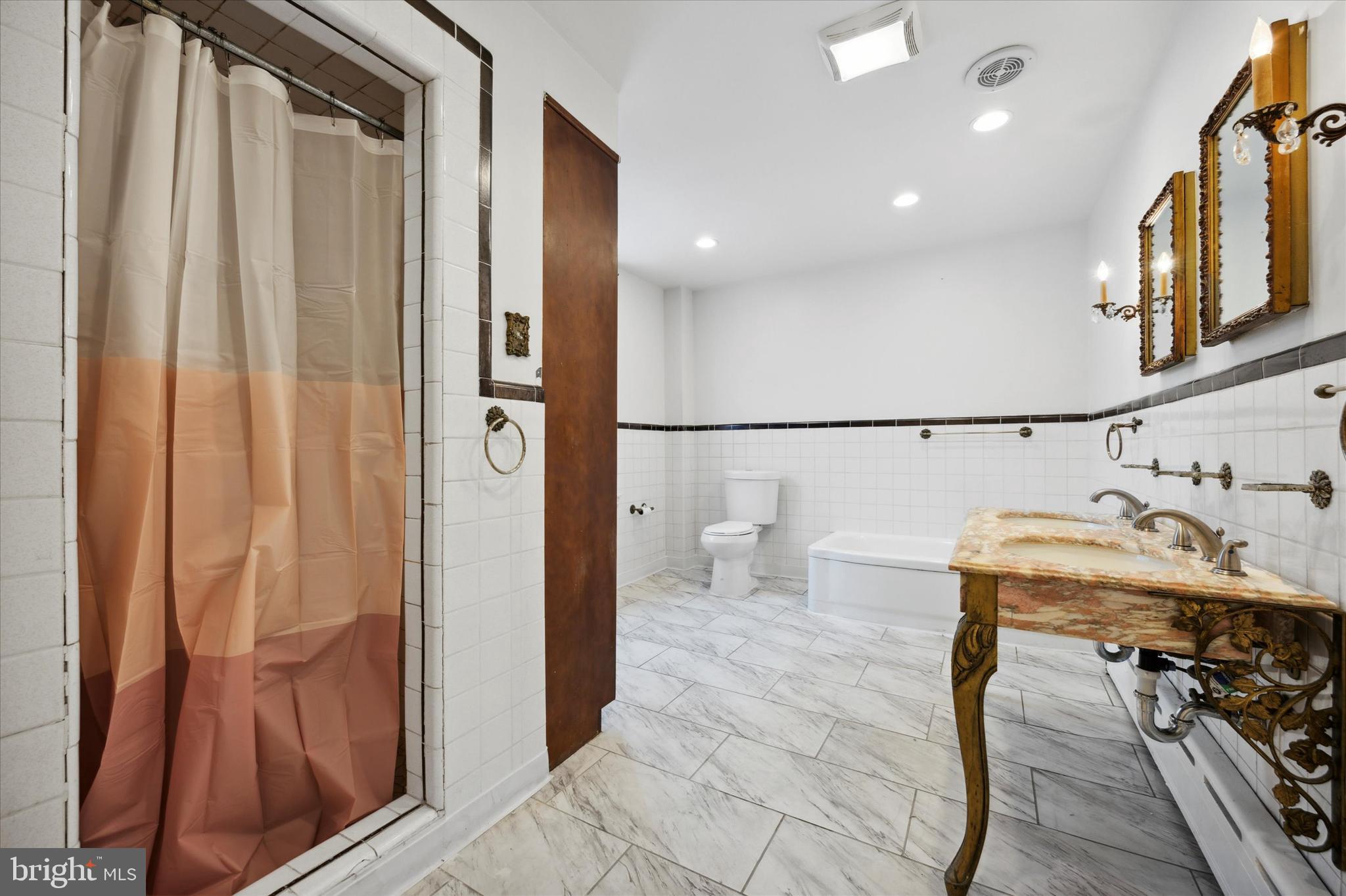 ELKINS PARK - Residential