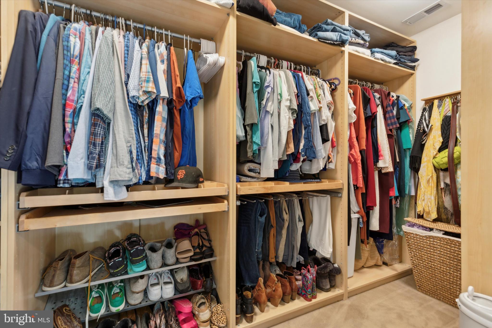 THE RESERVE - Residential