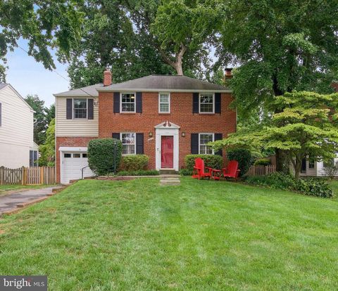 Photo of 8509 HEMPSTEAD AVE, BETHESDA, MD 20817 (MLS # MDMC2103072) Photo of 8509 HEMPSTEAD AVE, BETHESDA, MD 20817 (MLS # MDMC2103072)