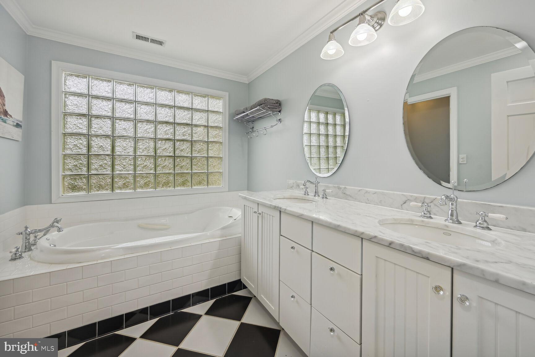 BRADMOOR - Residential