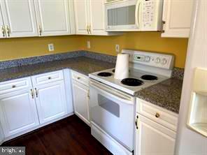 538 RHAPSODY COURT 538