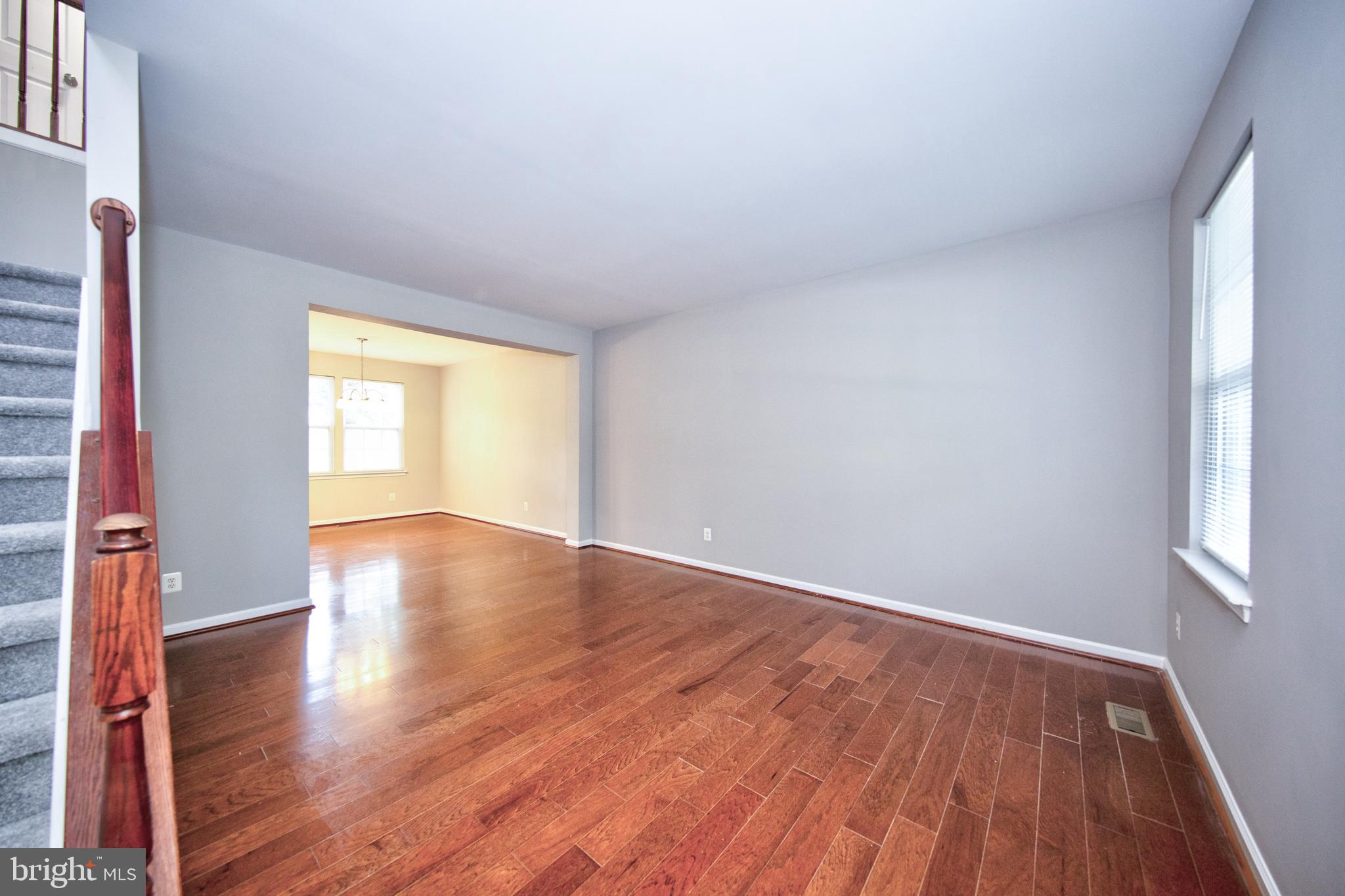 4438 KERRY COURT