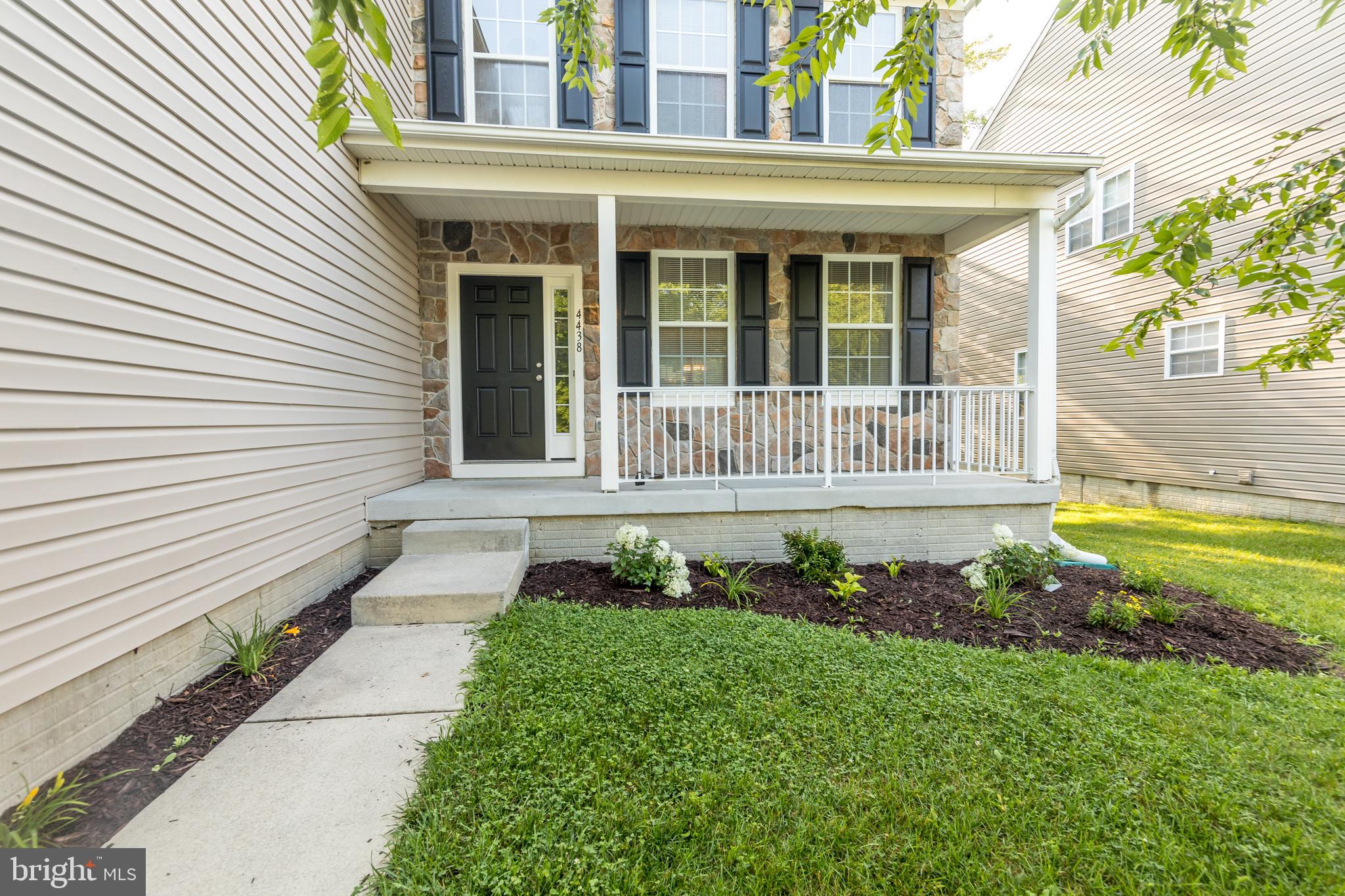 4438 KERRY COURT