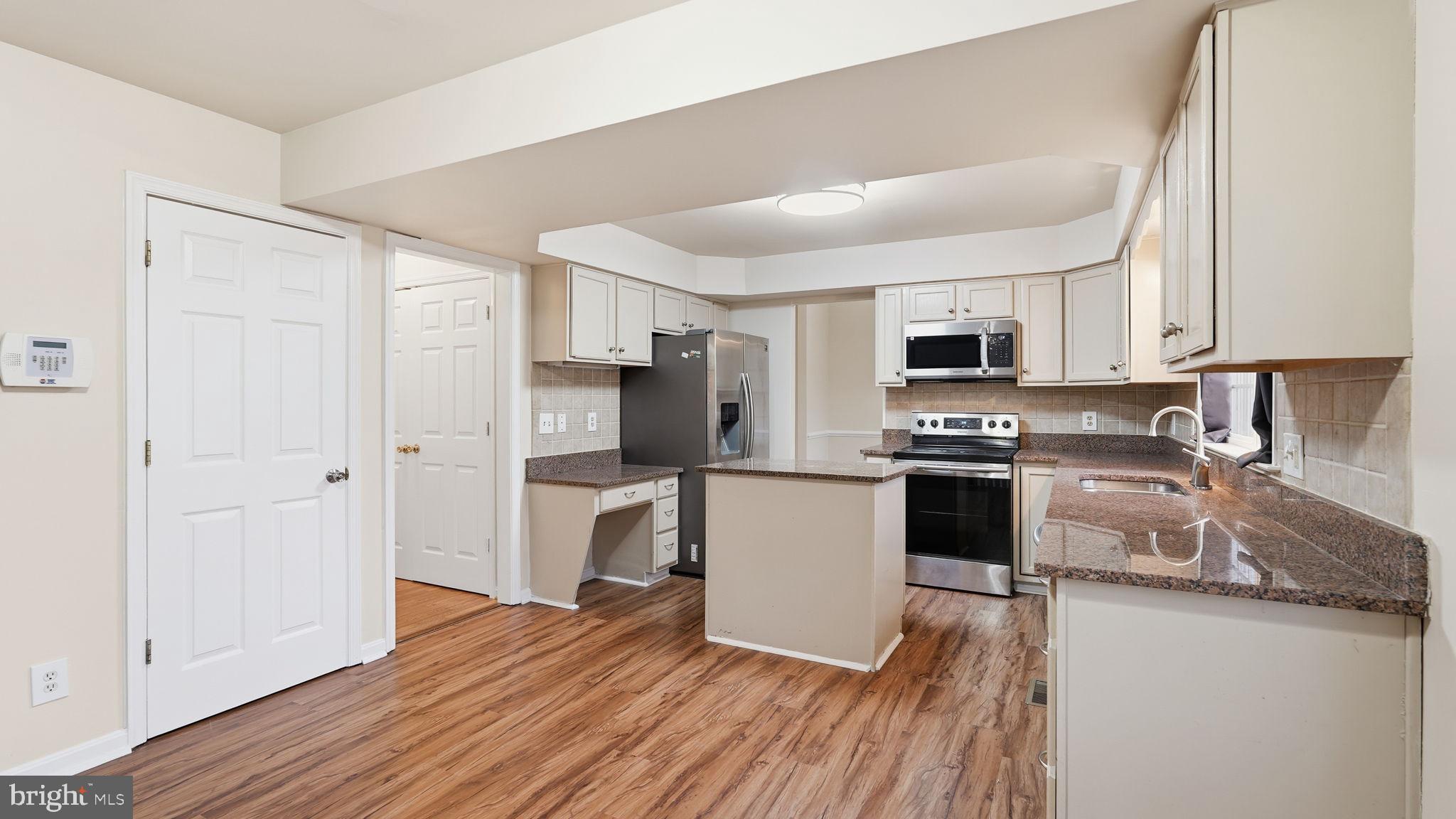 ASHLEIGH PARK - Residential Lease