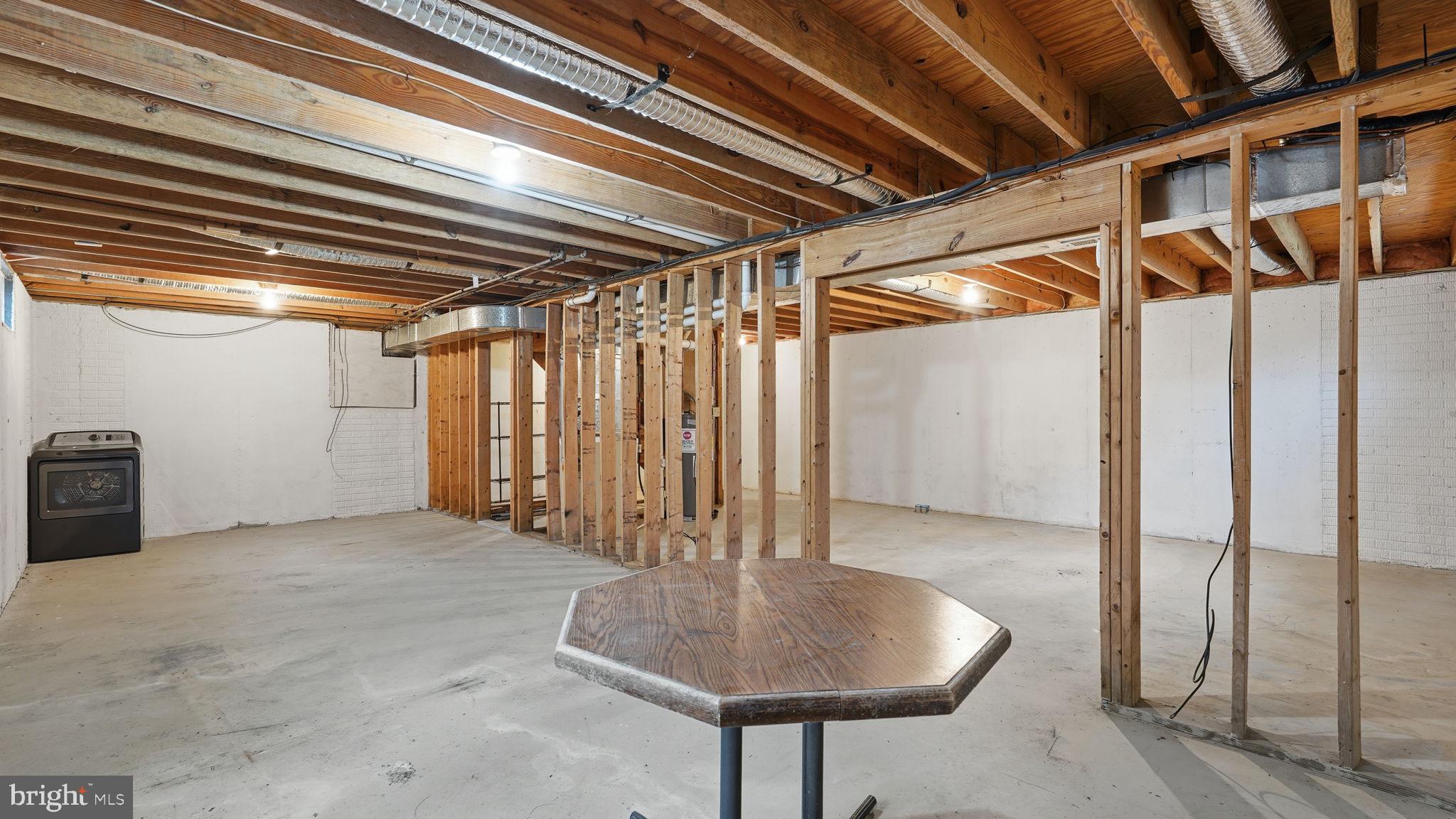 ASHLEIGH PARK - Residential Lease